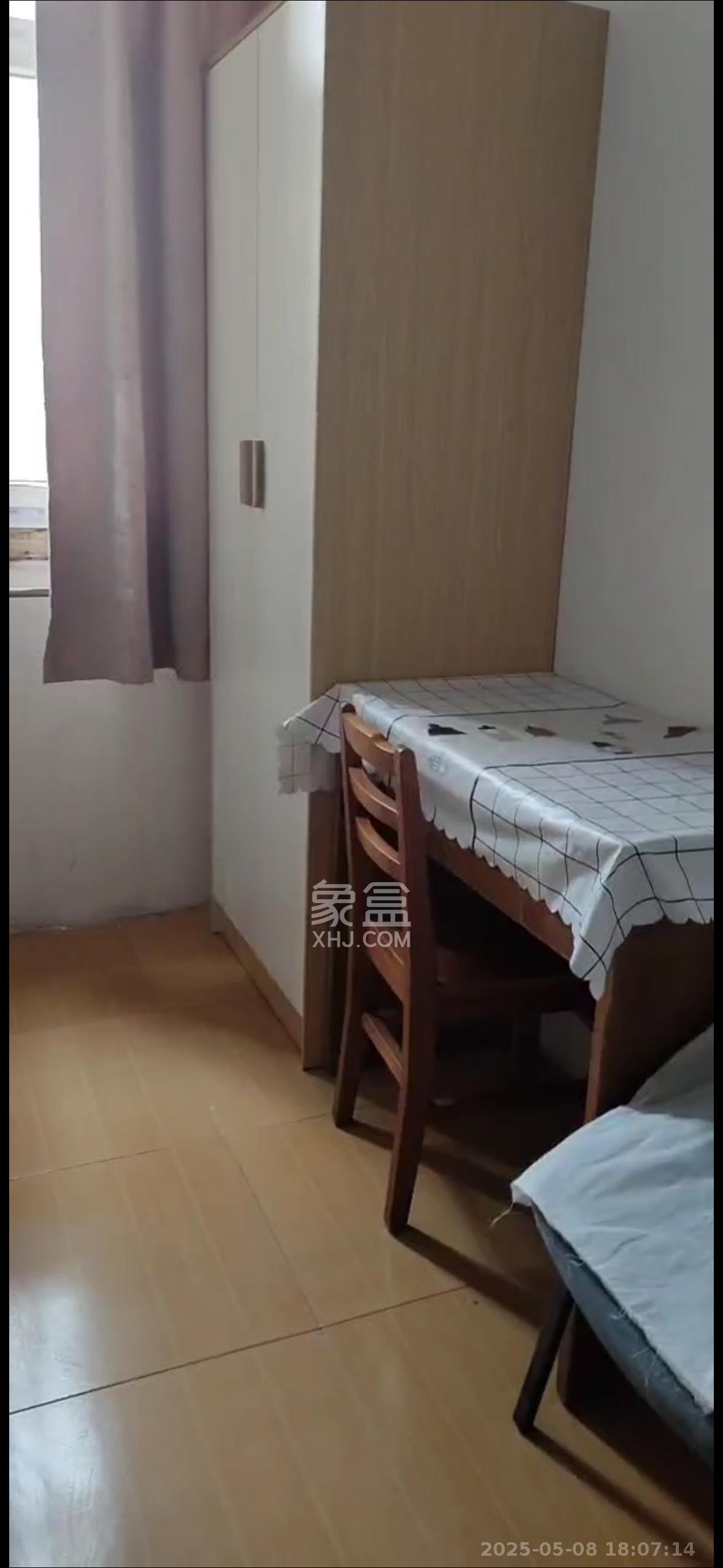 东风路新二村 1室1厅1卫 800.0元/月 东风路新二村 1室1厅1卫 800.0元/月室内图