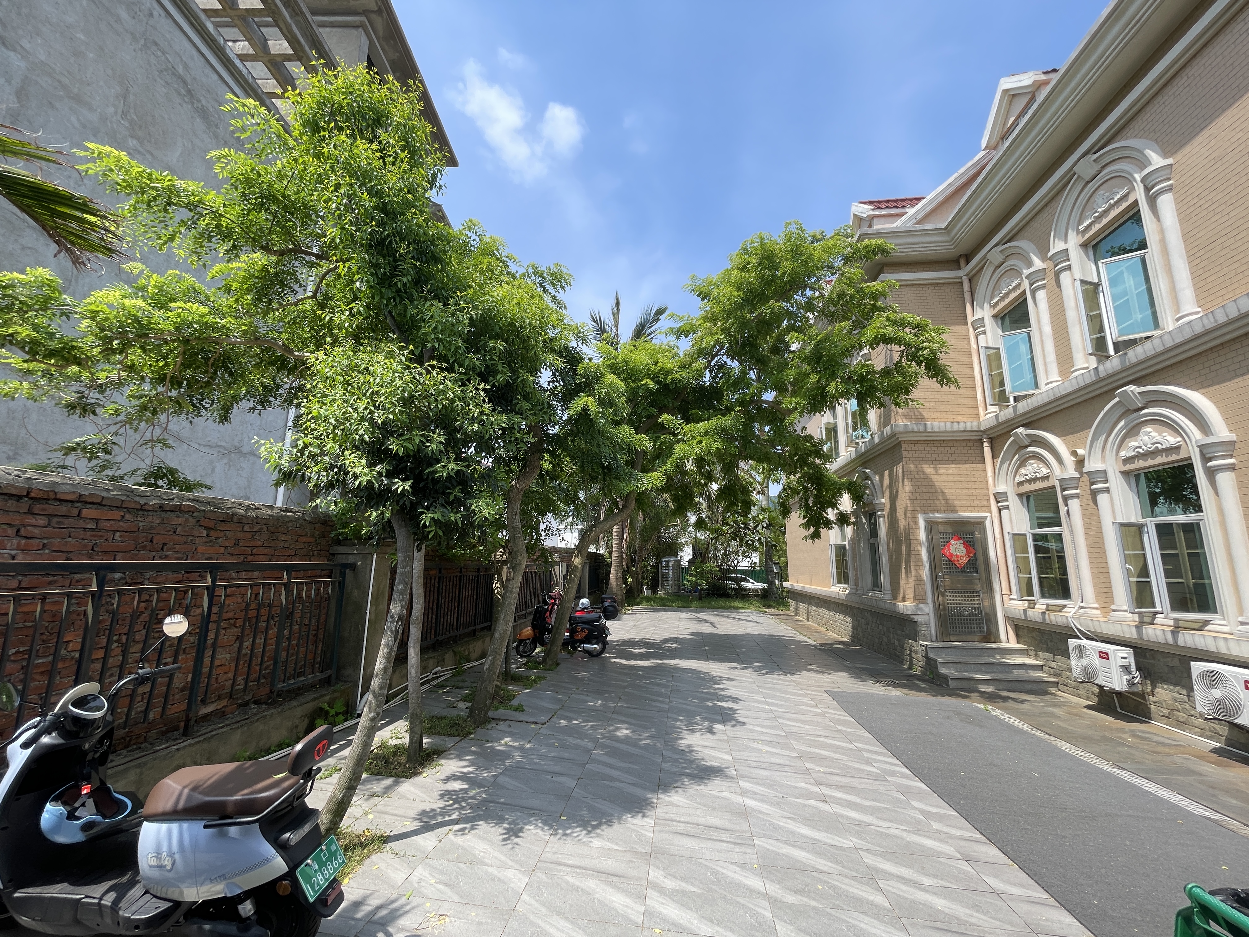 西湾别墅 8室3厅5卫 35000.0元/月 西湾别墅 8室3厅5卫 35000.0元/月室内图