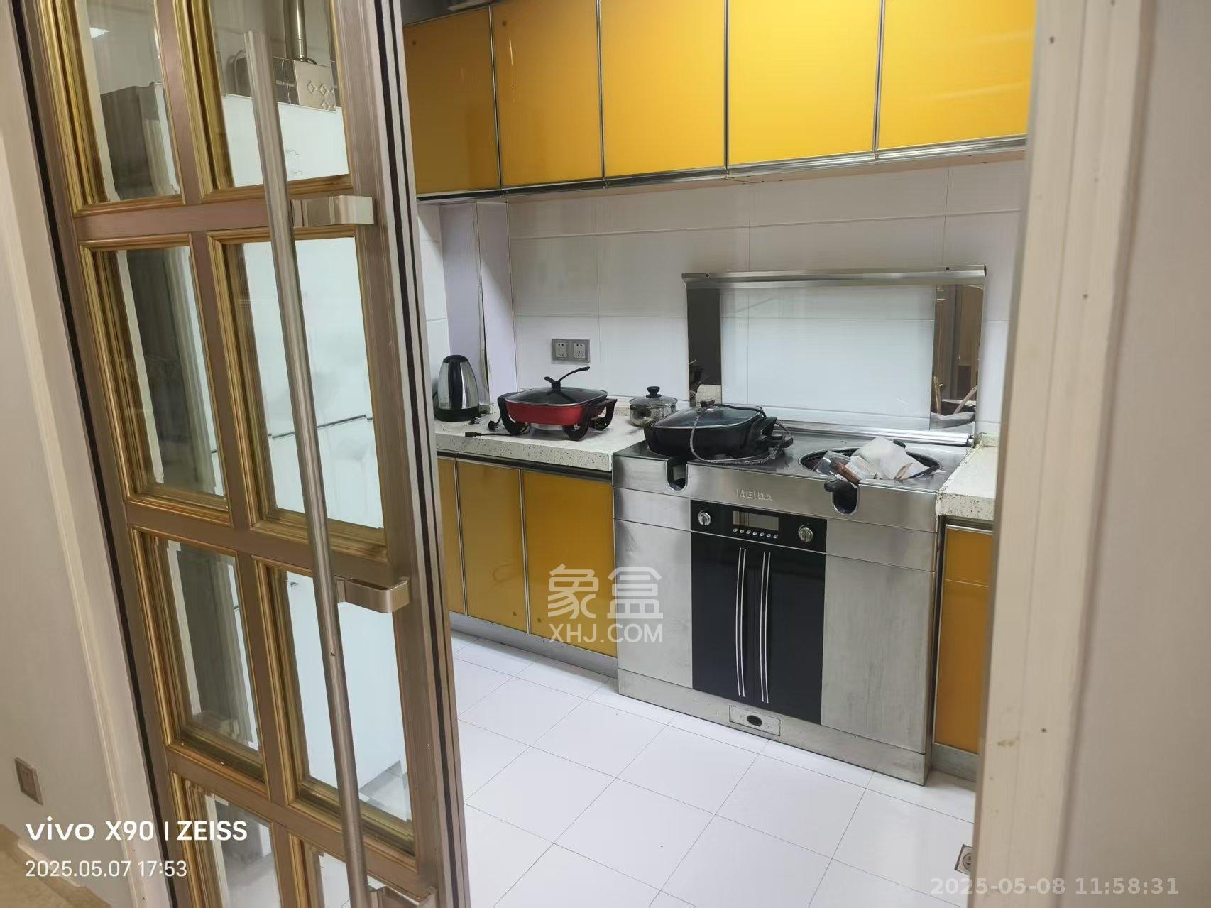 鹏基诺亚山林  3室2厅2卫    2800.0元/月室内图