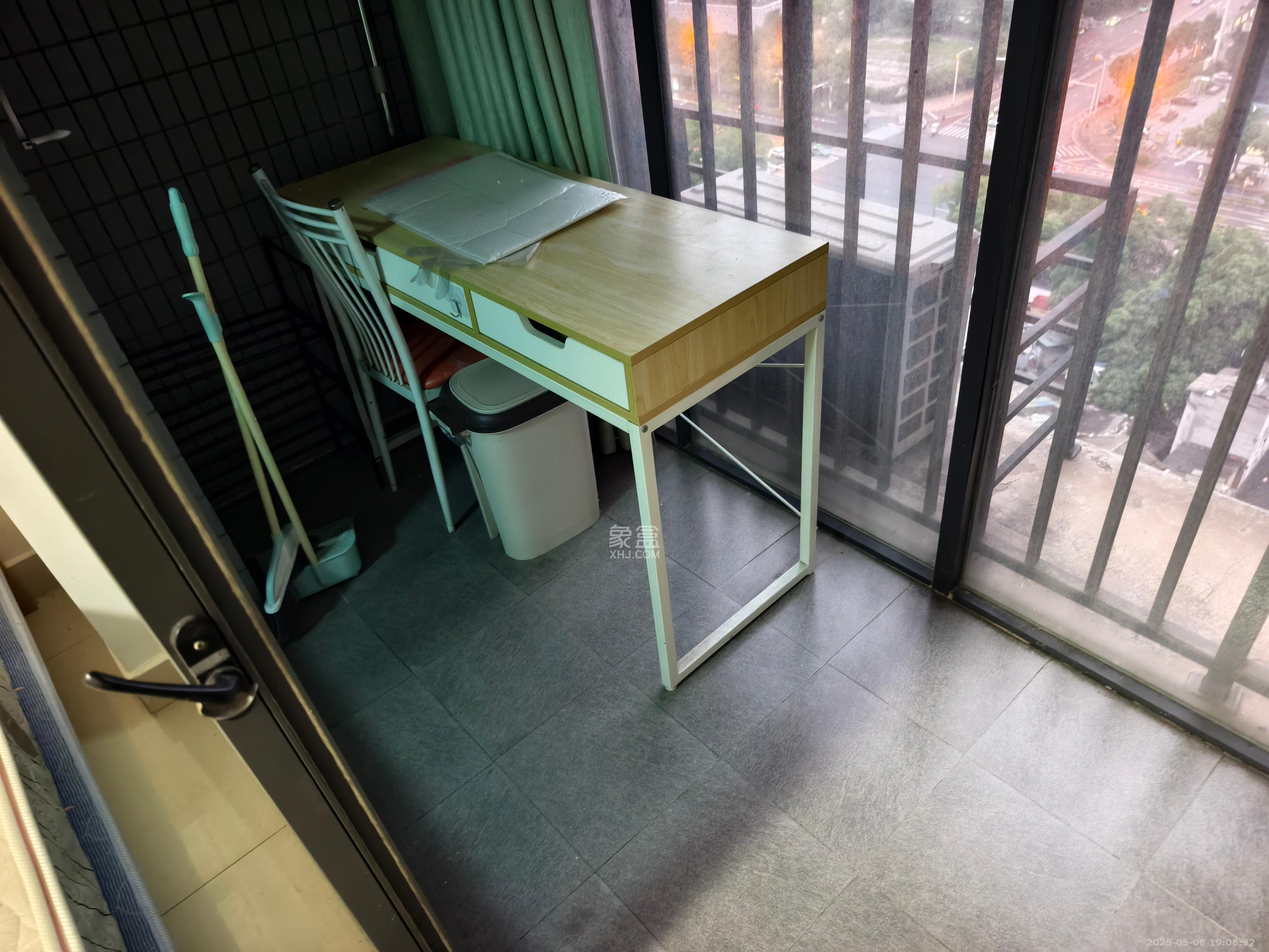 名富公寓  1室1厅1卫   1650.00元/月室内图