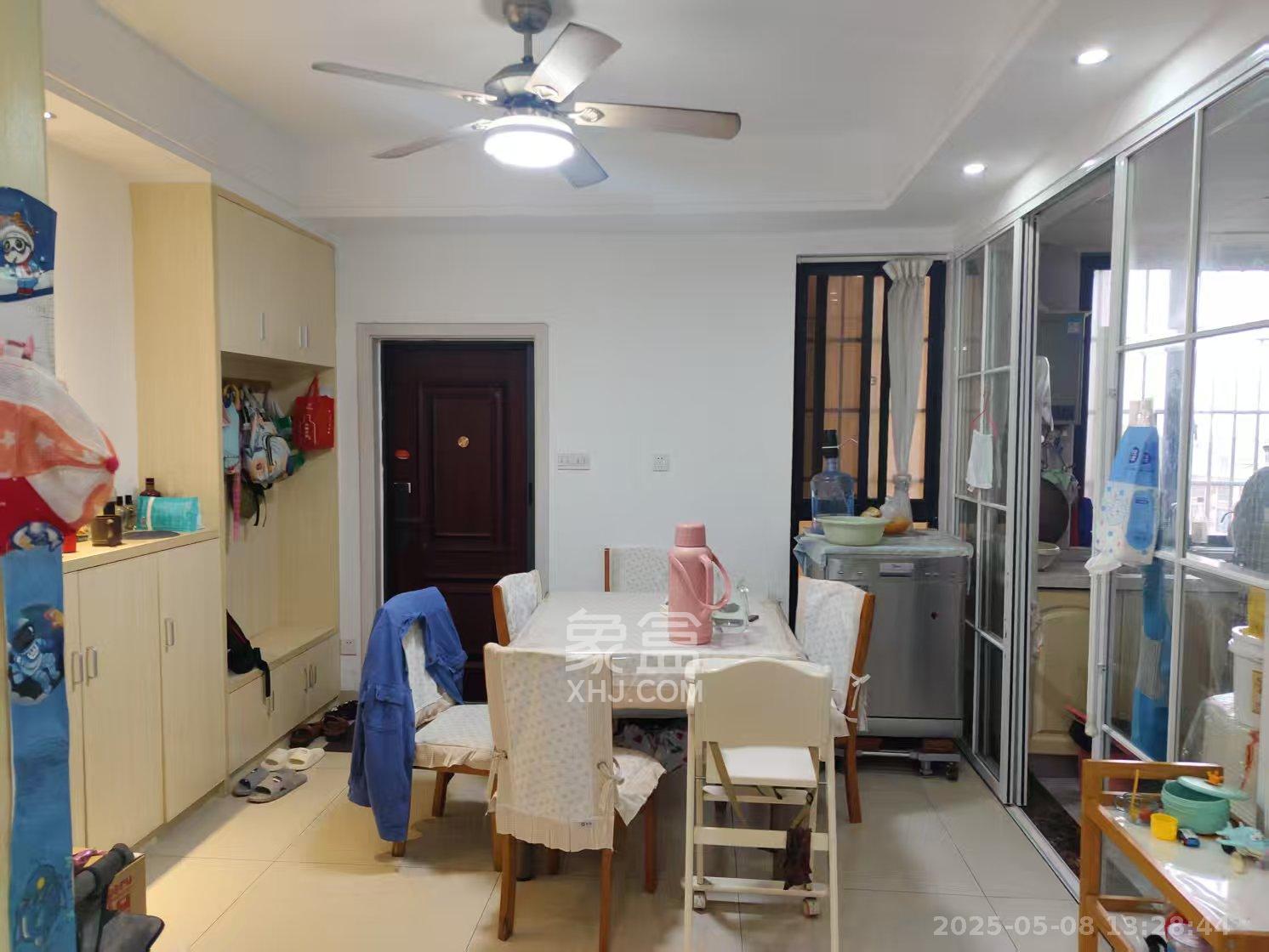 华雅花园 3室2厅1卫 58.8万 华雅花园 3室2厅1卫 58.8万客厅