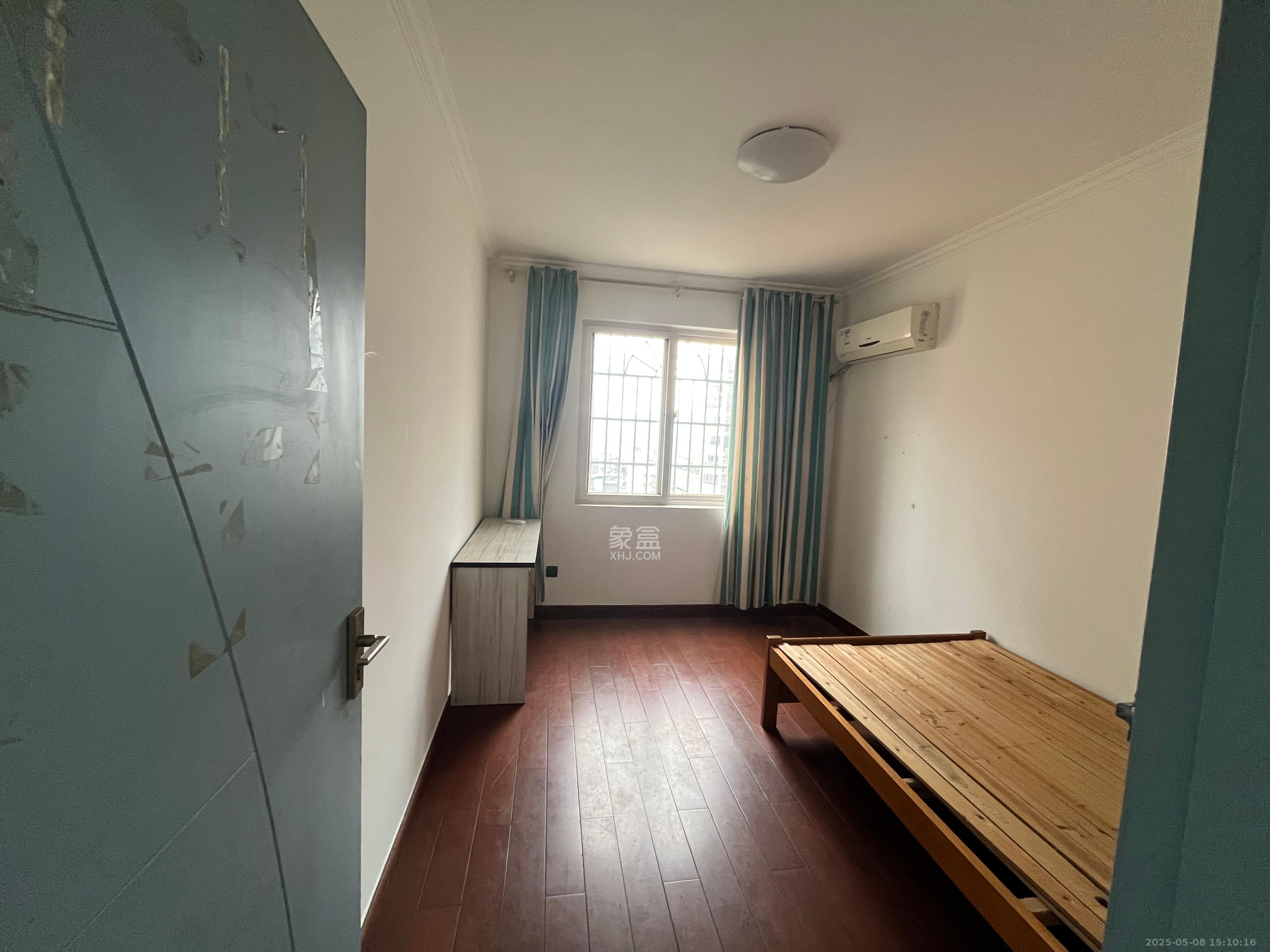 晶华美地 3室2厅2卫 2400.0元/月 晶华美地 3室2厅2卫 2400.0元/月室内图