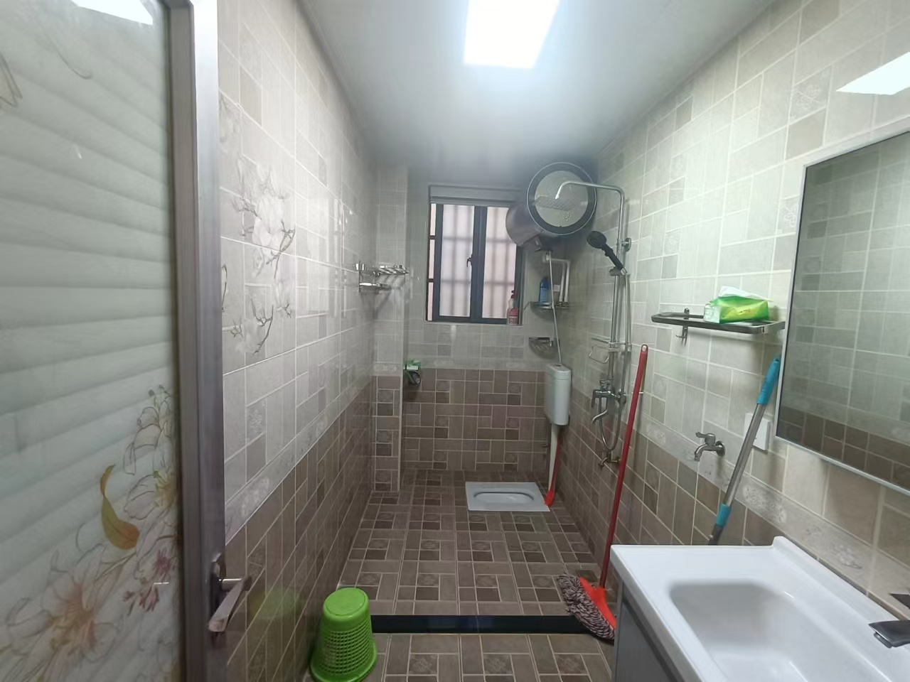 农信大院(响水湾度假公寓) 4室2厅2卫 3000.0元/月 农信大院(响水湾度假公寓) 4室2厅2卫 3000.0元/月室内图