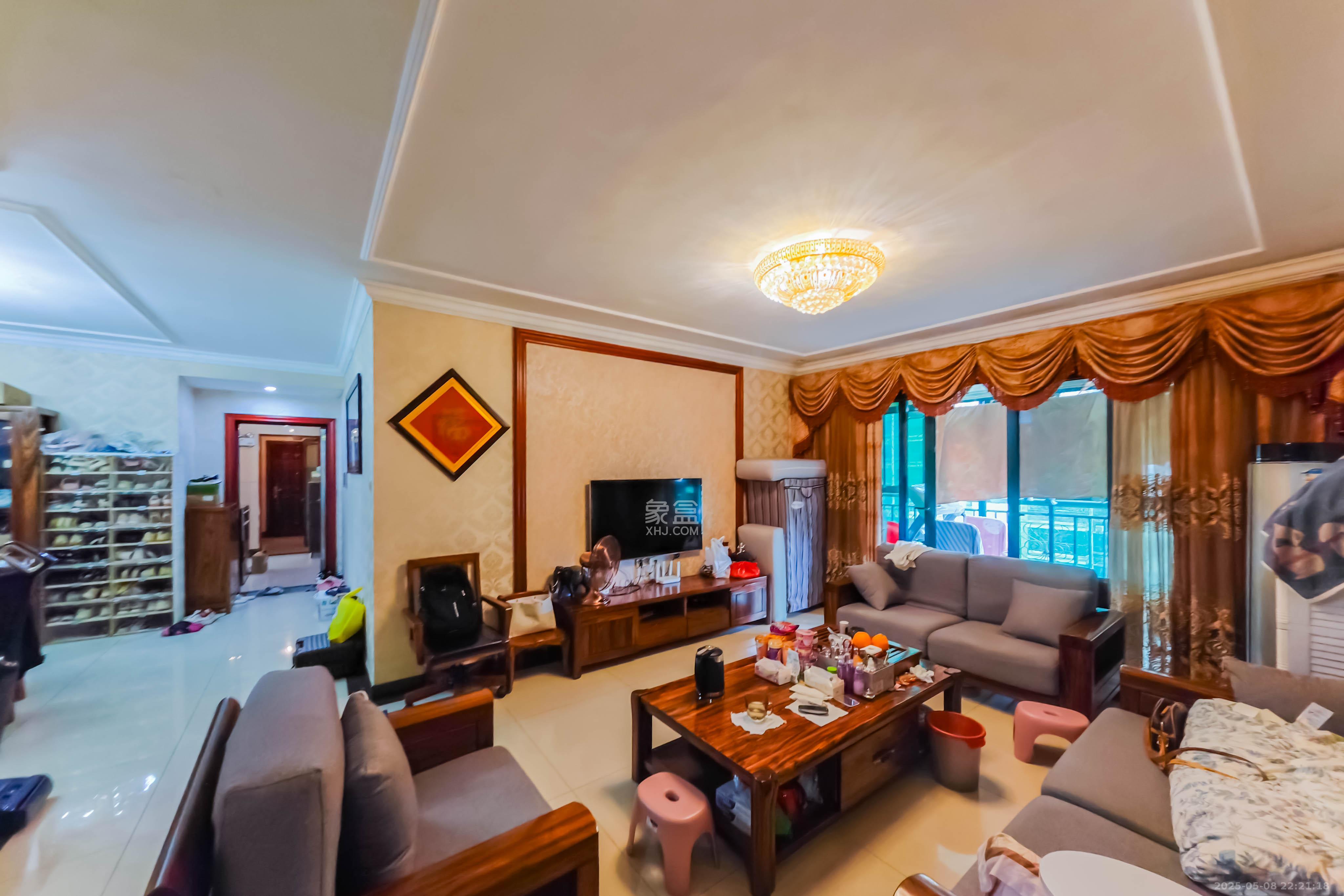 恒大绿洲  4室2厅2卫    145.0万 恒大绿洲  4室2厅2卫    145.0万客厅