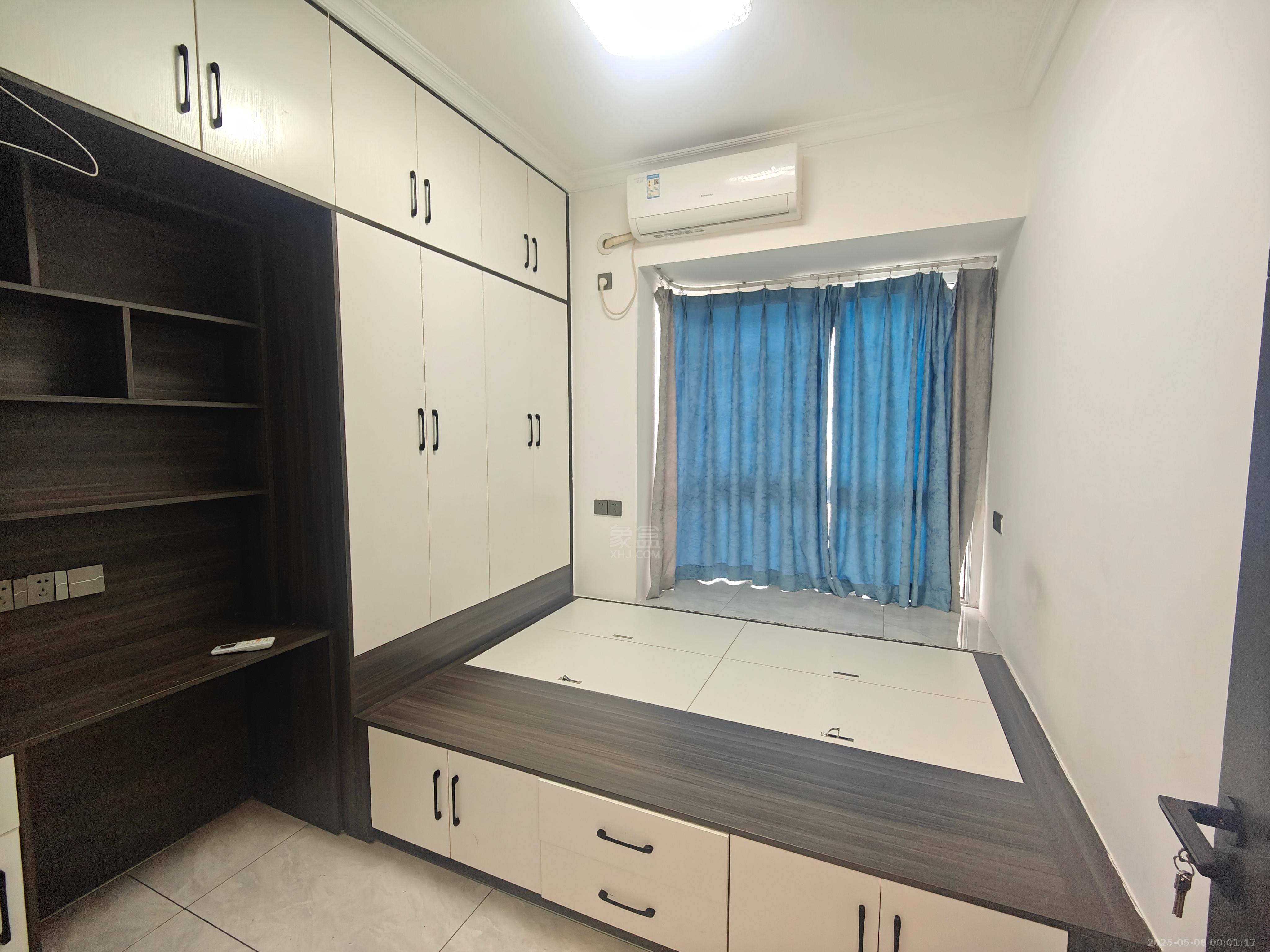 翠谷城  4室2厅2卫   2200.00元/月室内图