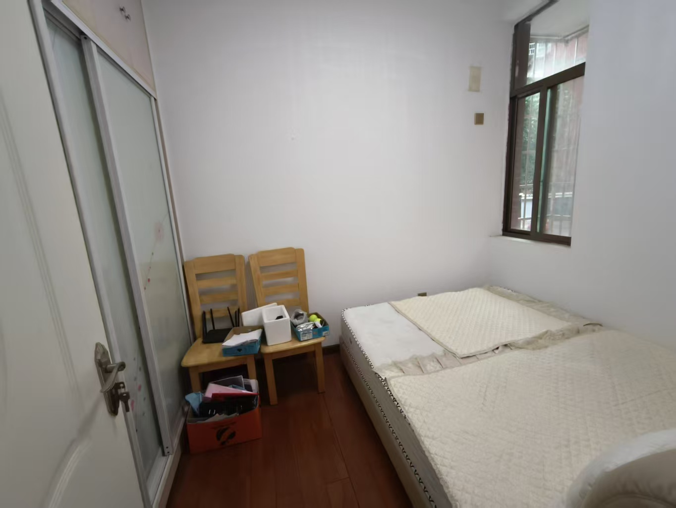 国强小区 2室2厅1卫 1100.0元/月 国强小区 2室2厅1卫 1100.0元/月室内图