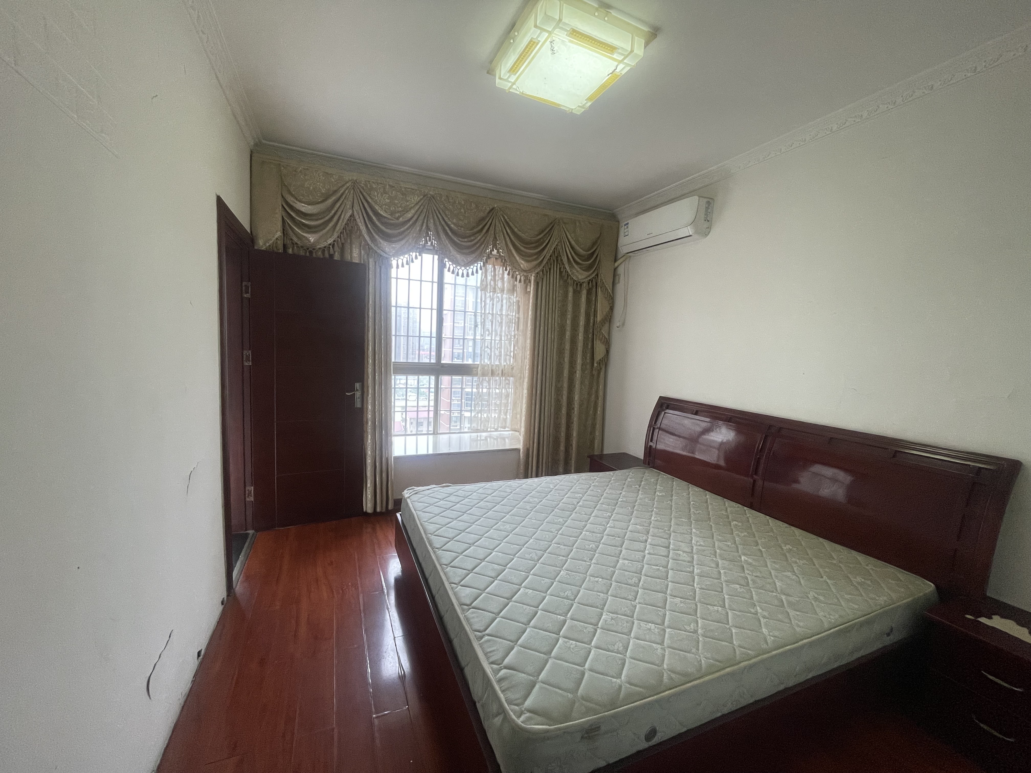 东方豪苑 1室0厅0卫 1500.0元/月 东方豪苑 1室0厅0卫 1500.0元/月室内图