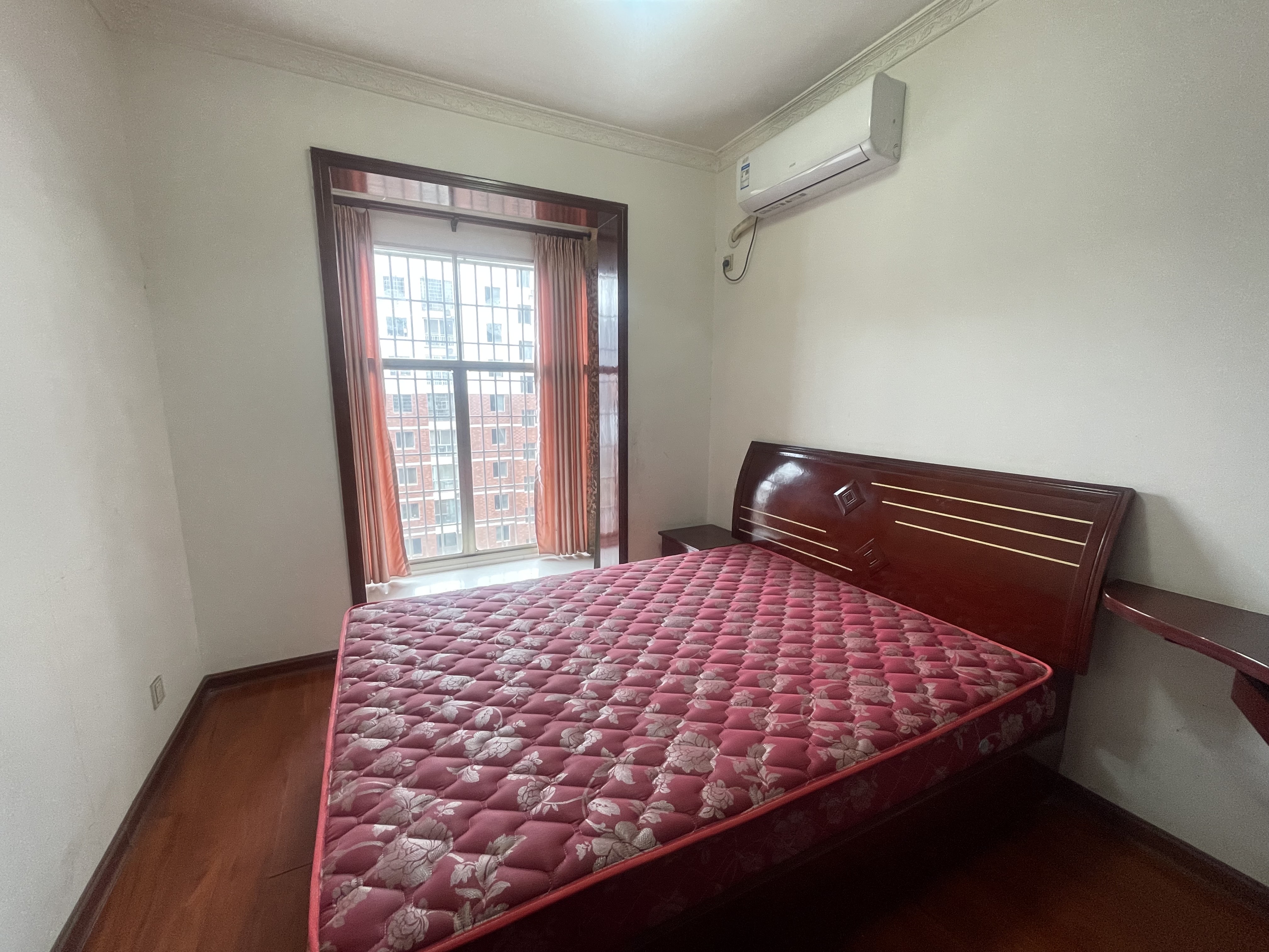 东方豪苑 1室0厅0卫 1500.0元/月 东方豪苑 1室0厅0卫 1500.0元/月室内图