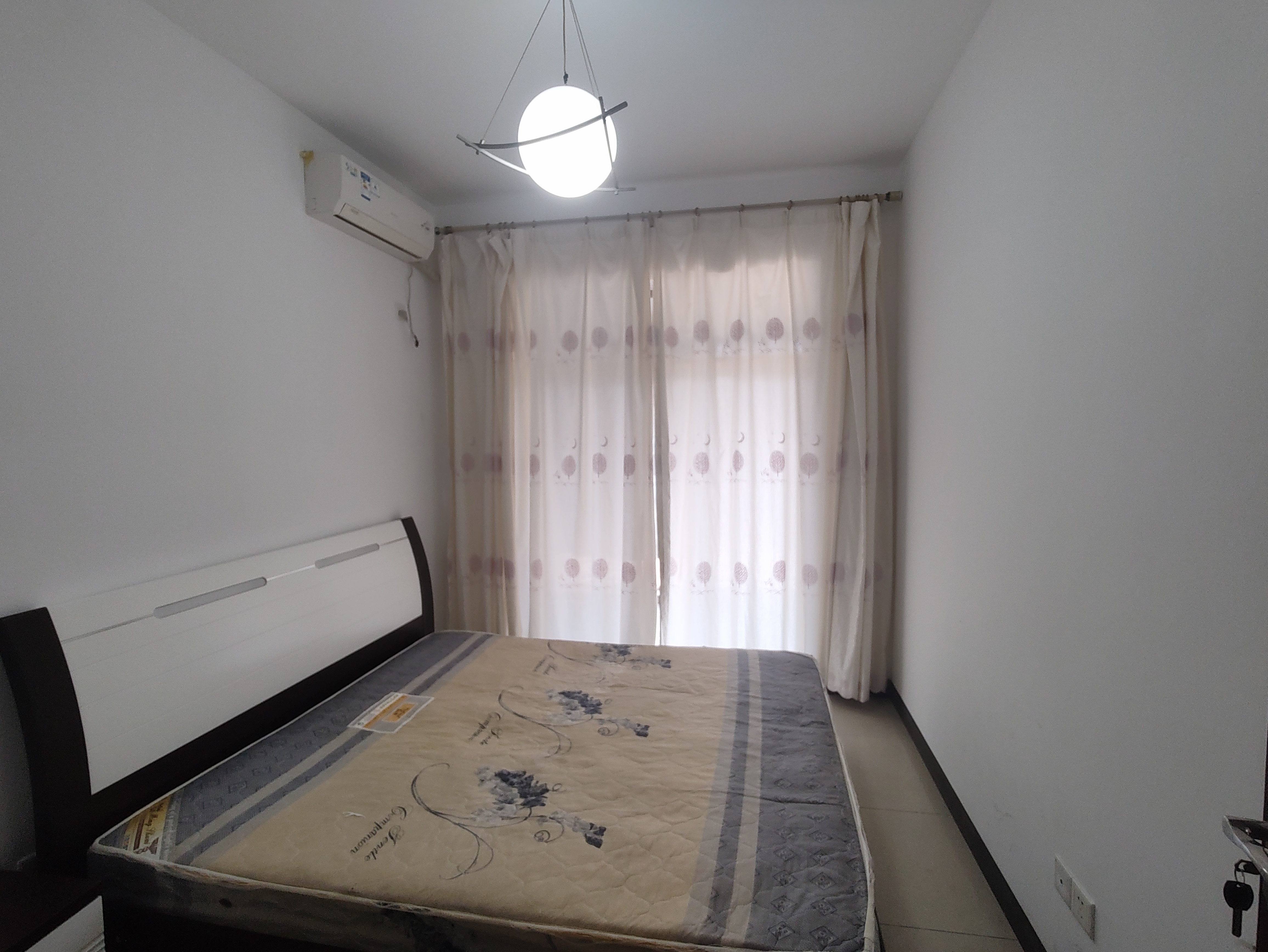 警苑 5室2厅3卫 4000.0元/月 警苑 5室2厅3卫 4000.0元/月室内图