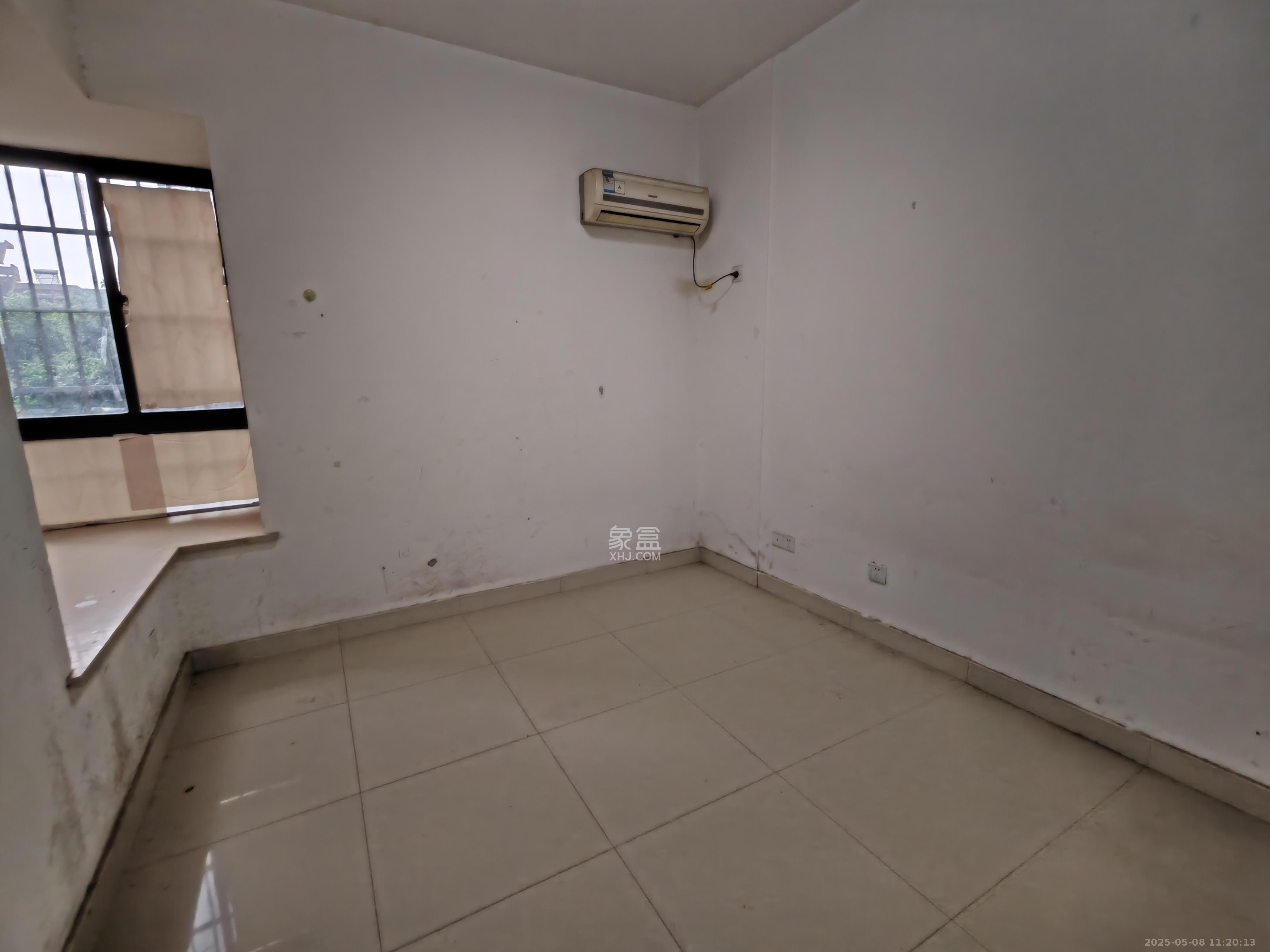 凯姆国际 3室2厅2卫 2000.0元/月 凯姆国际 3室2厅2卫 2000.0元/月室内图