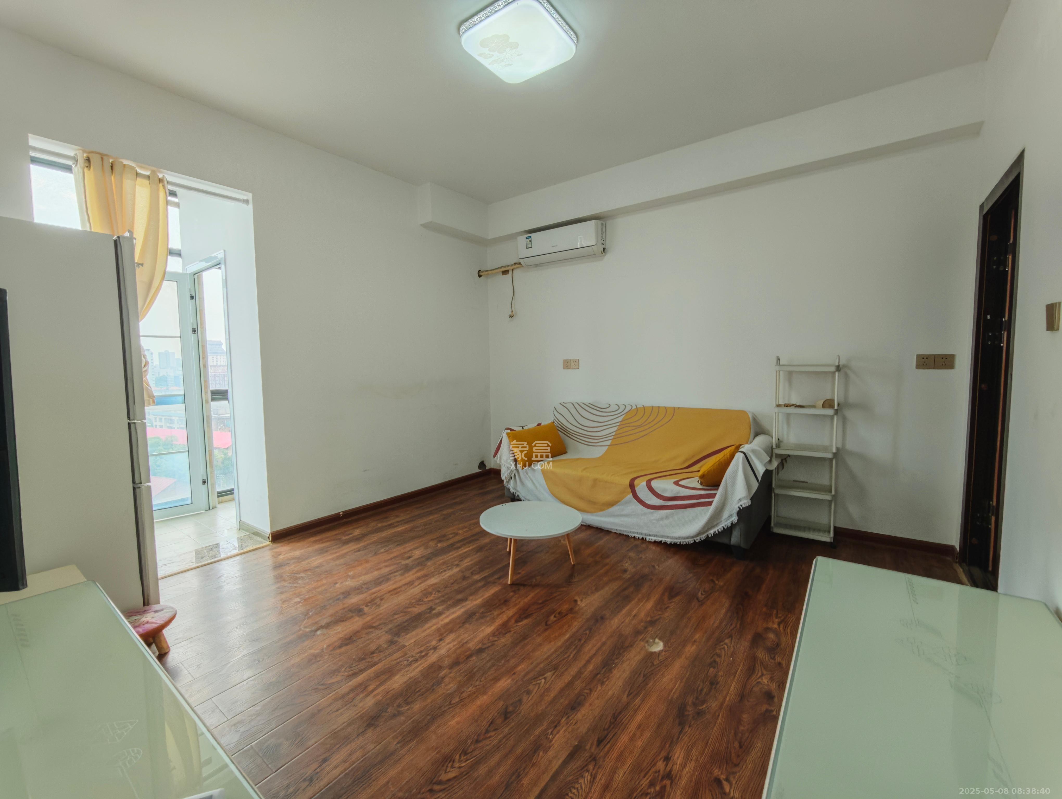 里约荟  3室1厅1卫    2100.0元/月 里约荟  3室1厅1卫    2100.0元/月室内图