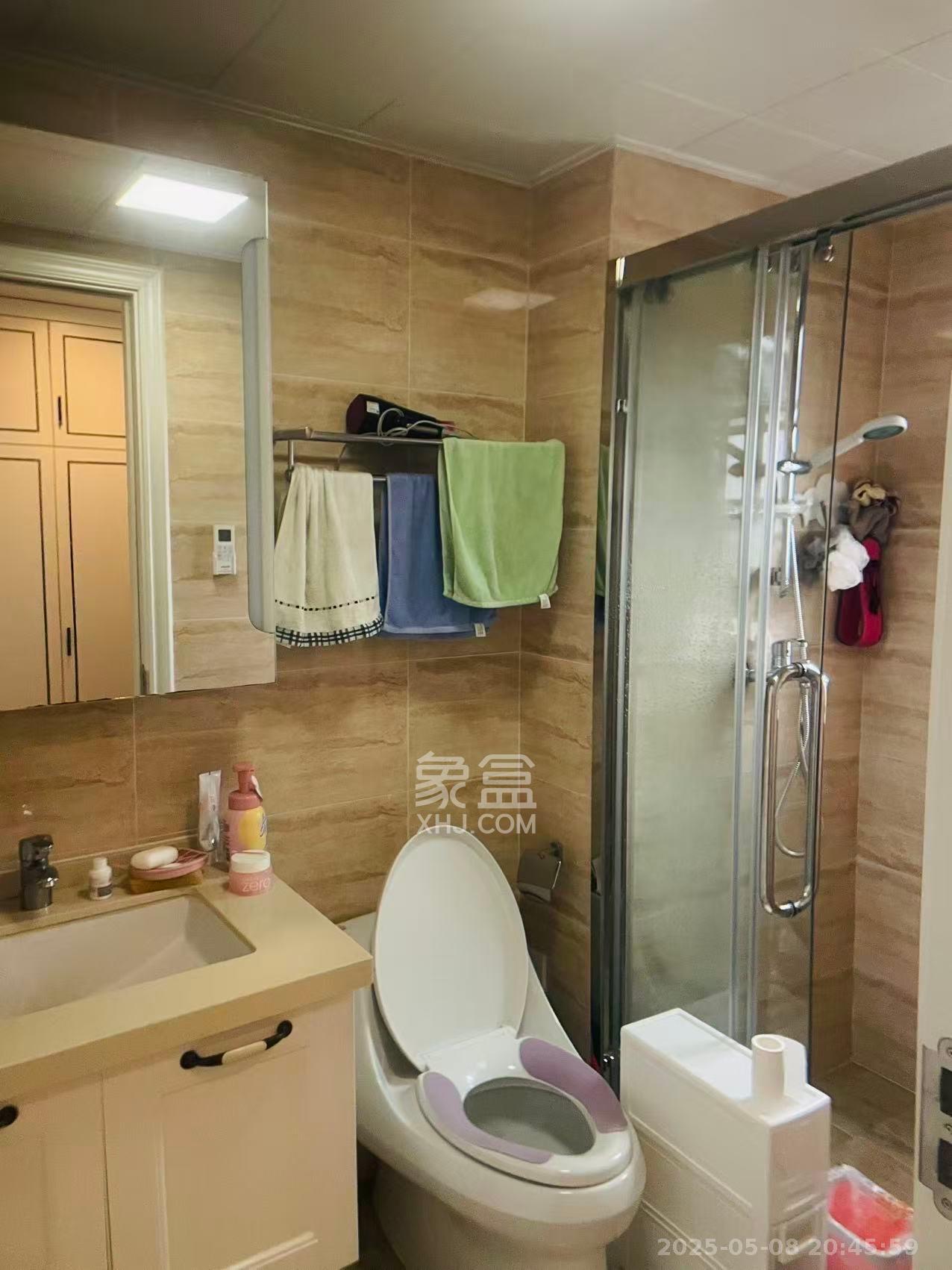 万科魅力之城观澜里 3室2厅2卫 3200.0元/月 万科魅力之城观澜里 3室2厅2卫 3200.0元/月室内图