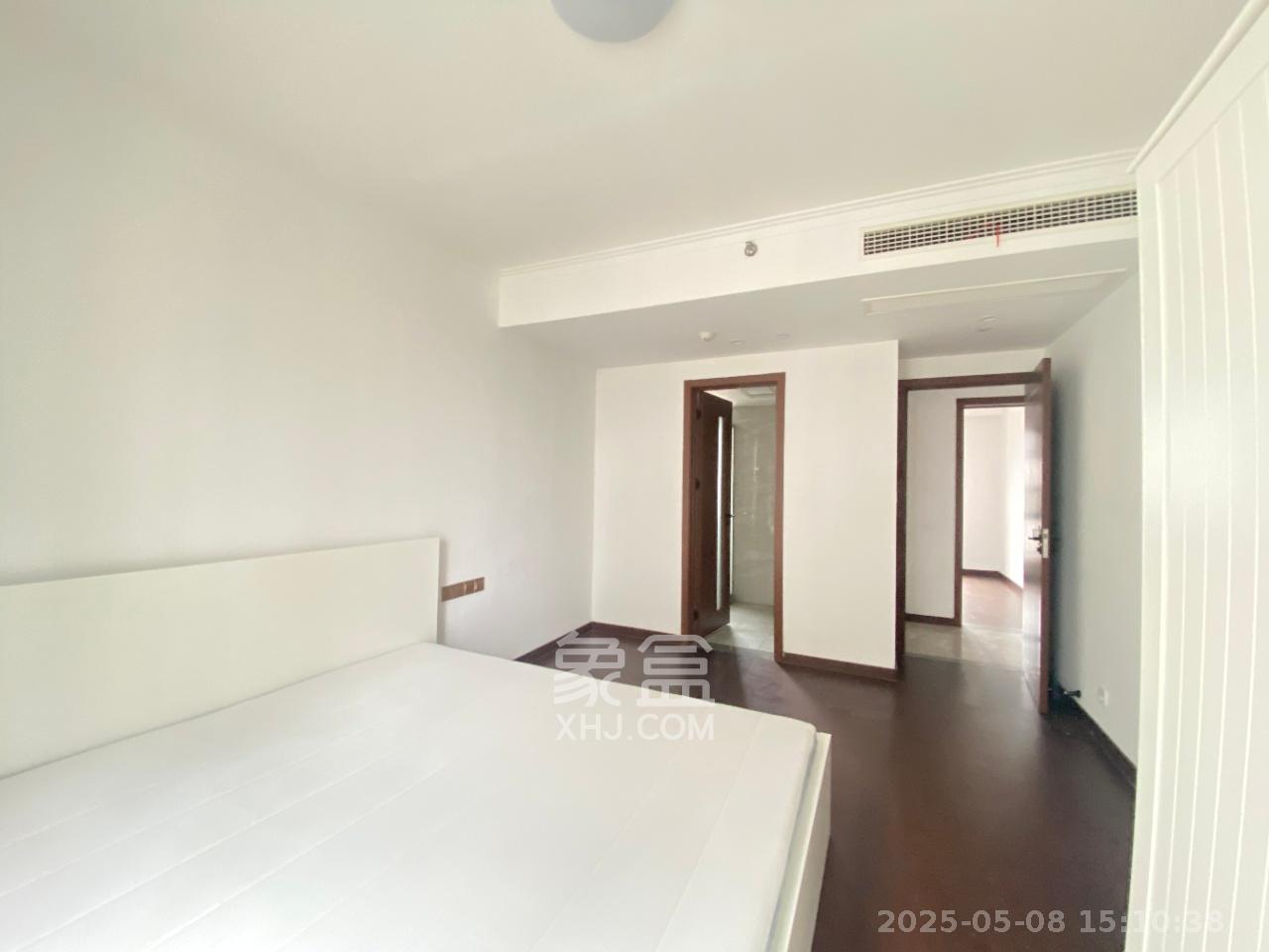 绿地长沙城际空间站（绿地新里佳苑）  4室2厅2卫   3500.00元/月室内图