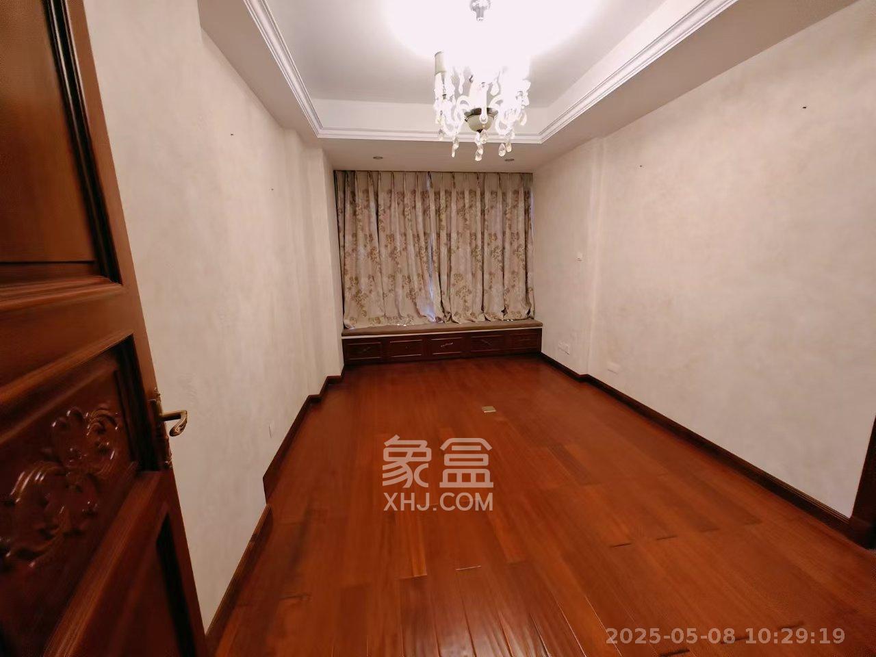 青园  6室2厅3卫   7000.00元/月室内图