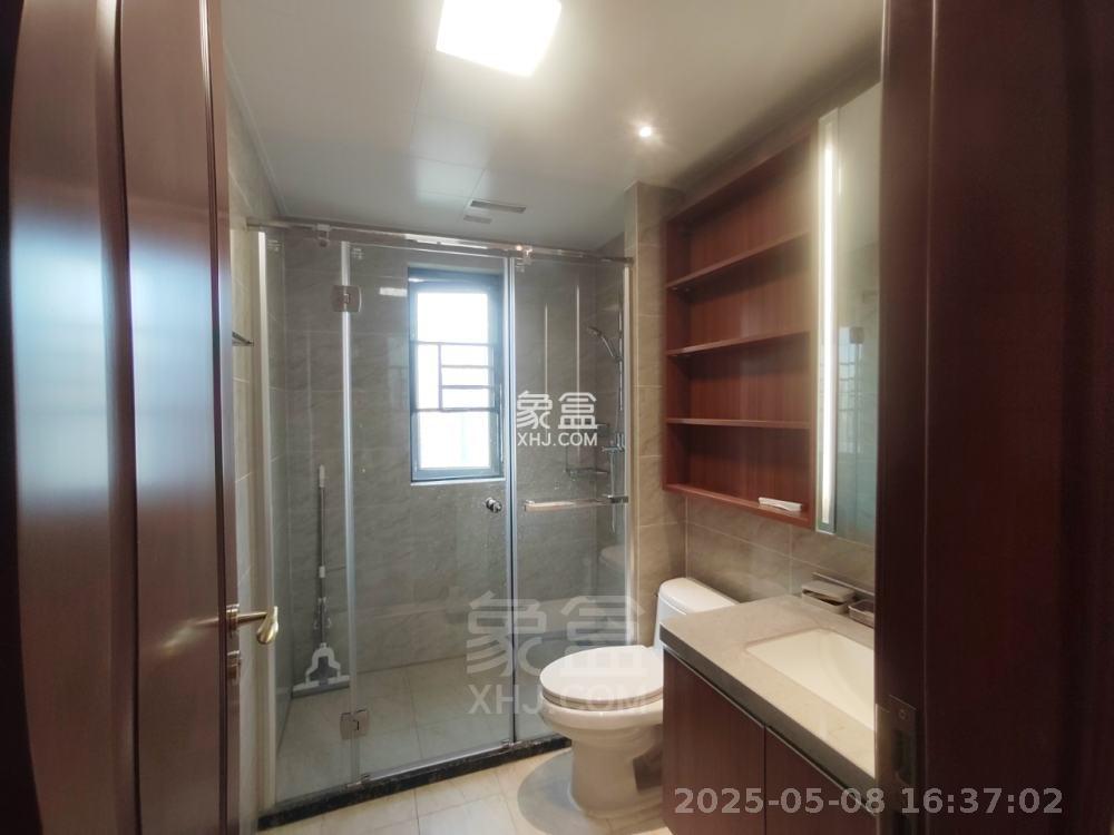 恒大华府 4室2厅2卫 2300.0元/月 恒大华府 4室2厅2卫 2300.0元/月室内图