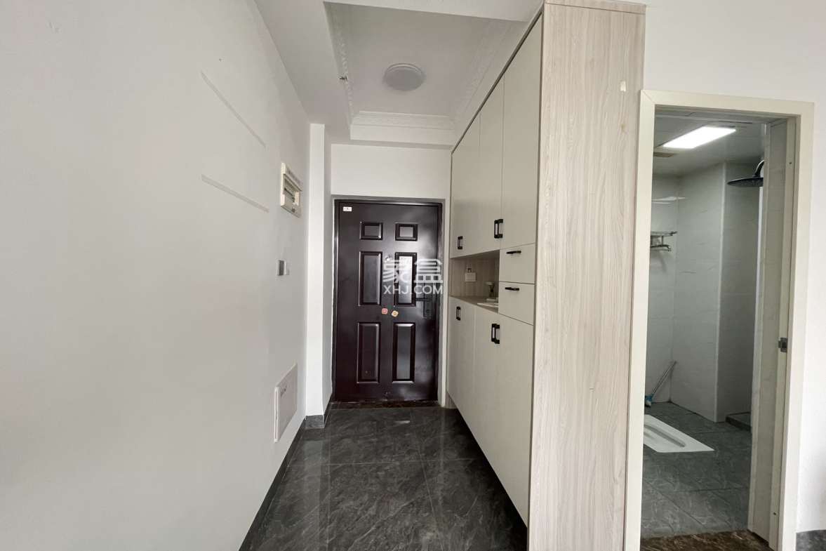 保利香槟国际  1室1厅1卫    1200.0元/月 保利香槟国际  1室1厅1卫    1200.0元/月室内图