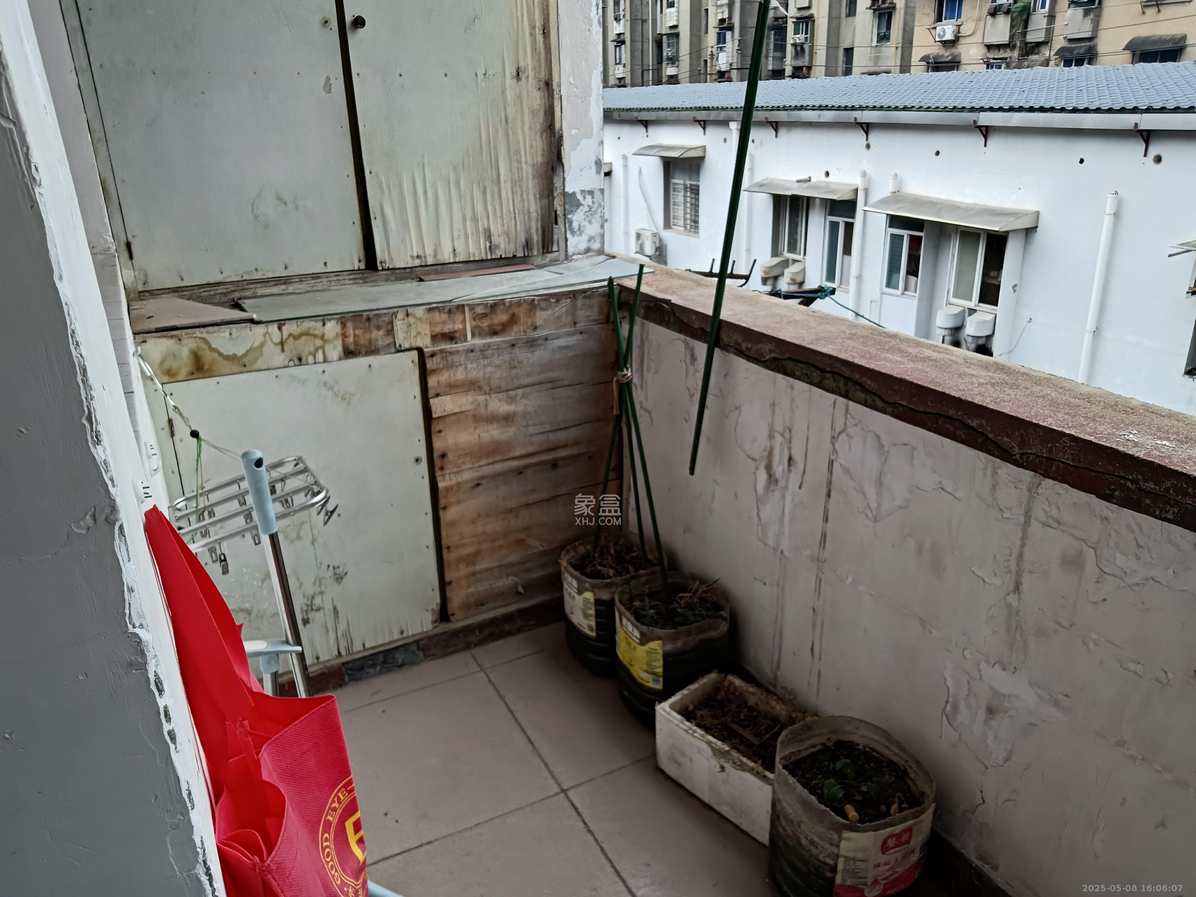 下麻园岭散盘  2室1厅1卫    1480.0元/月 下麻园岭散盘  2室1厅1卫    1480.0元/月室内图