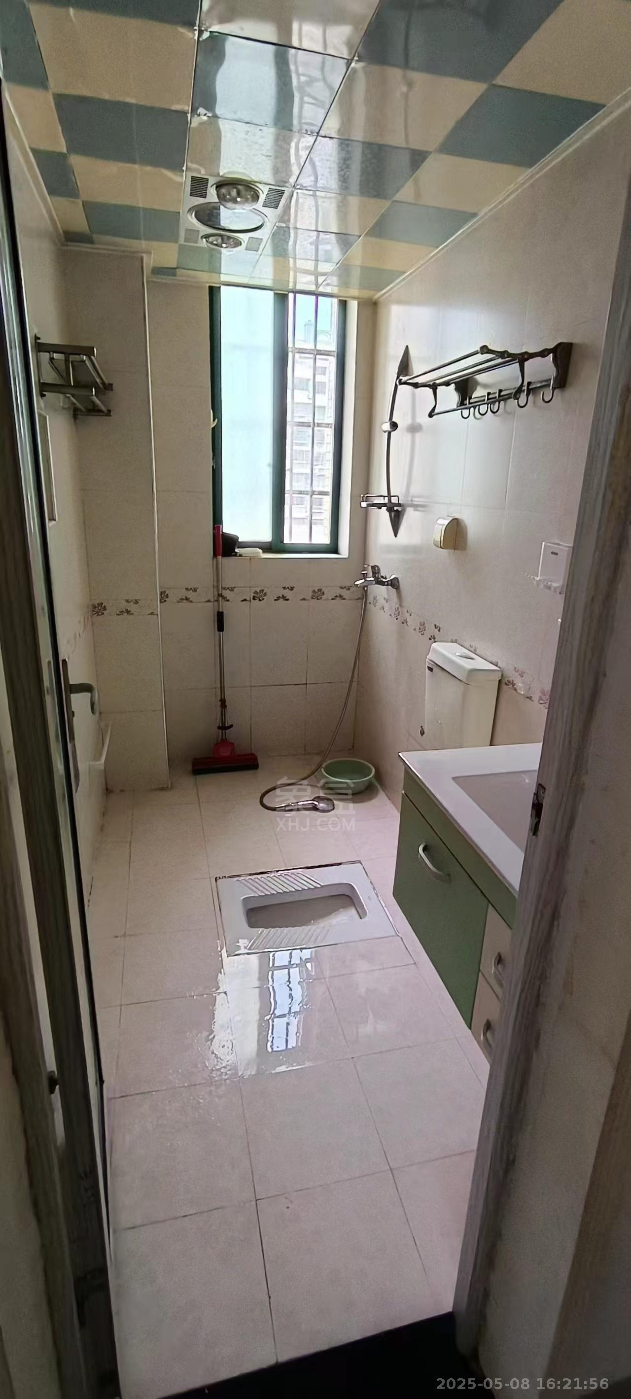 共和城 1室1厅1卫 1300.0元/月 共和城 1室1厅1卫 1300.0元/月室内图