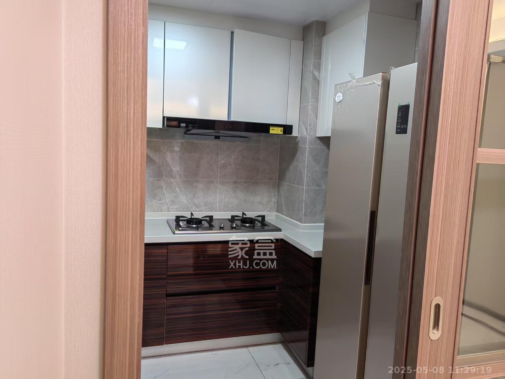 中海阅麓山一期  3室2厅2卫   3600.00元/月室内图