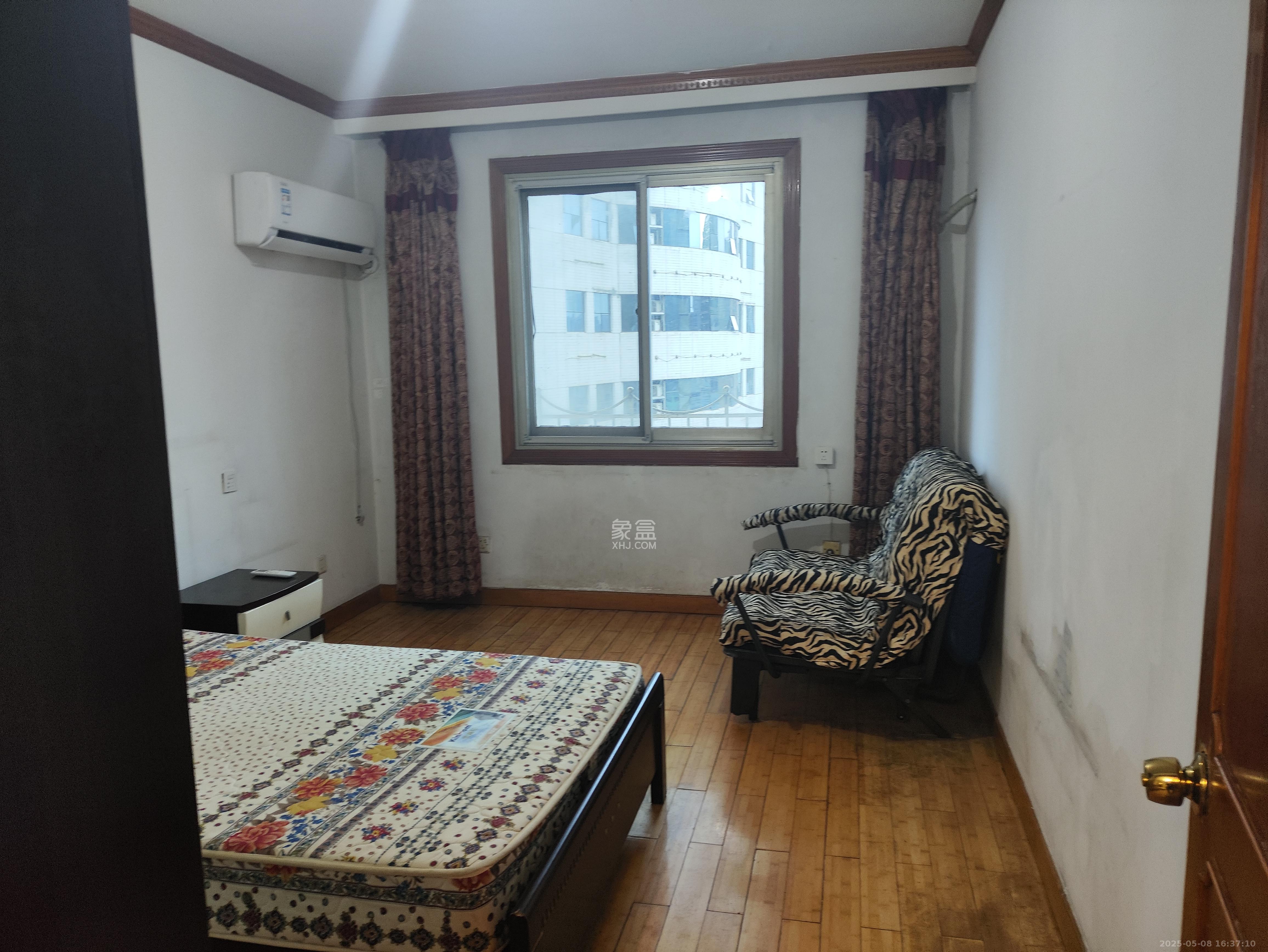 省政府五所 2室1厅1卫 2000.0元/月 省政府五所 2室1厅1卫 2000.0元/月室内图