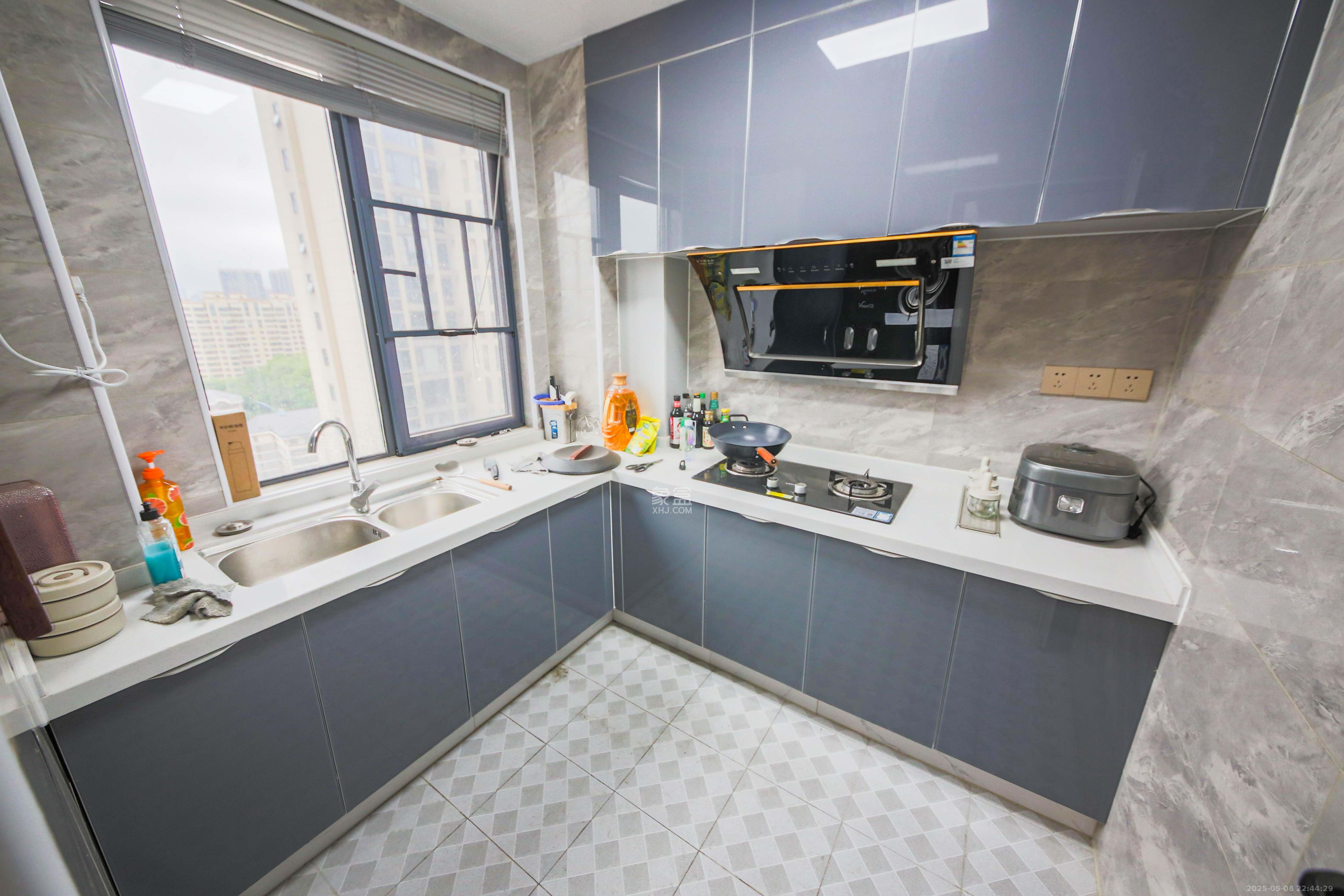 博林云栖  3室2厅2卫    160.0万 博林云栖  3室2厅2卫    160.0万厨房