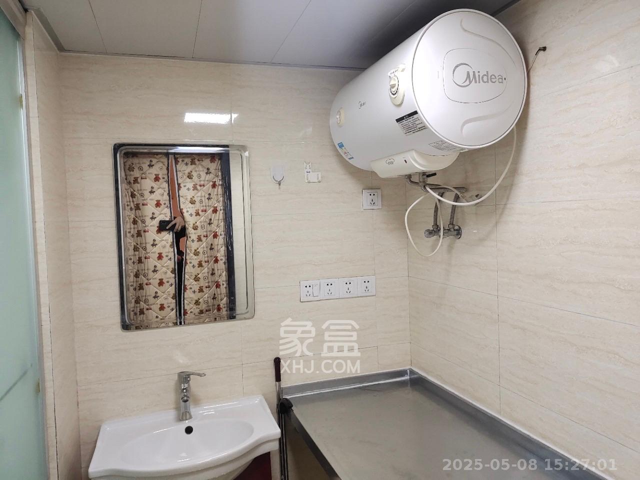 佳兴国际汇  1室1厅1卫   1300.00元/月室内图