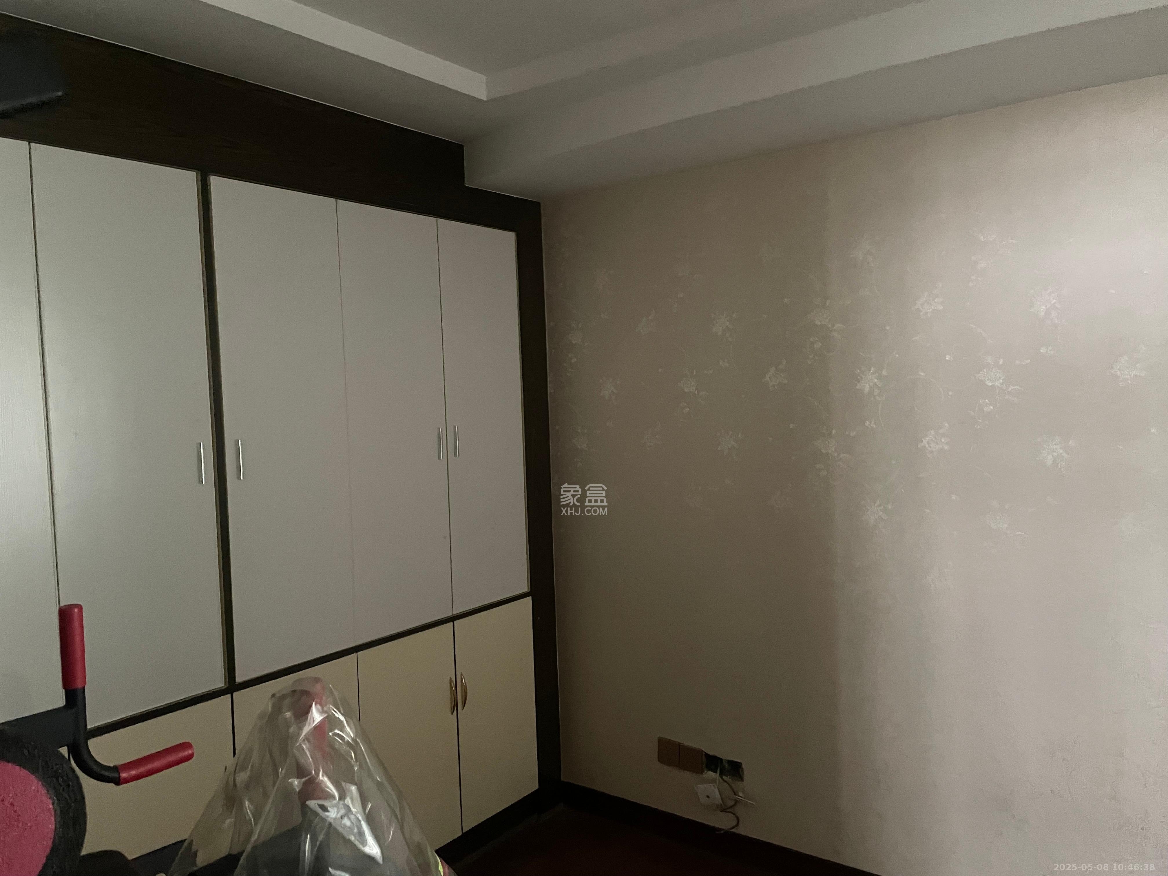 香格里嘉园 4室2厅2卫 4500.0元/月 香格里嘉园 4室2厅2卫 4500.0元/月室内图