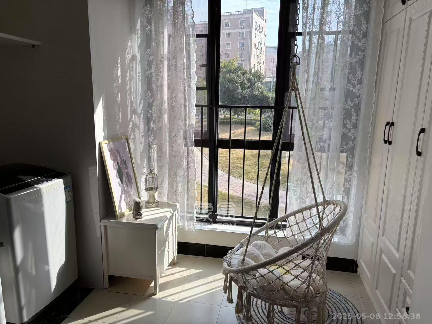 中海新城熙岸（中信新城五期）  1室1厅1卫    1300.0元/月室内图