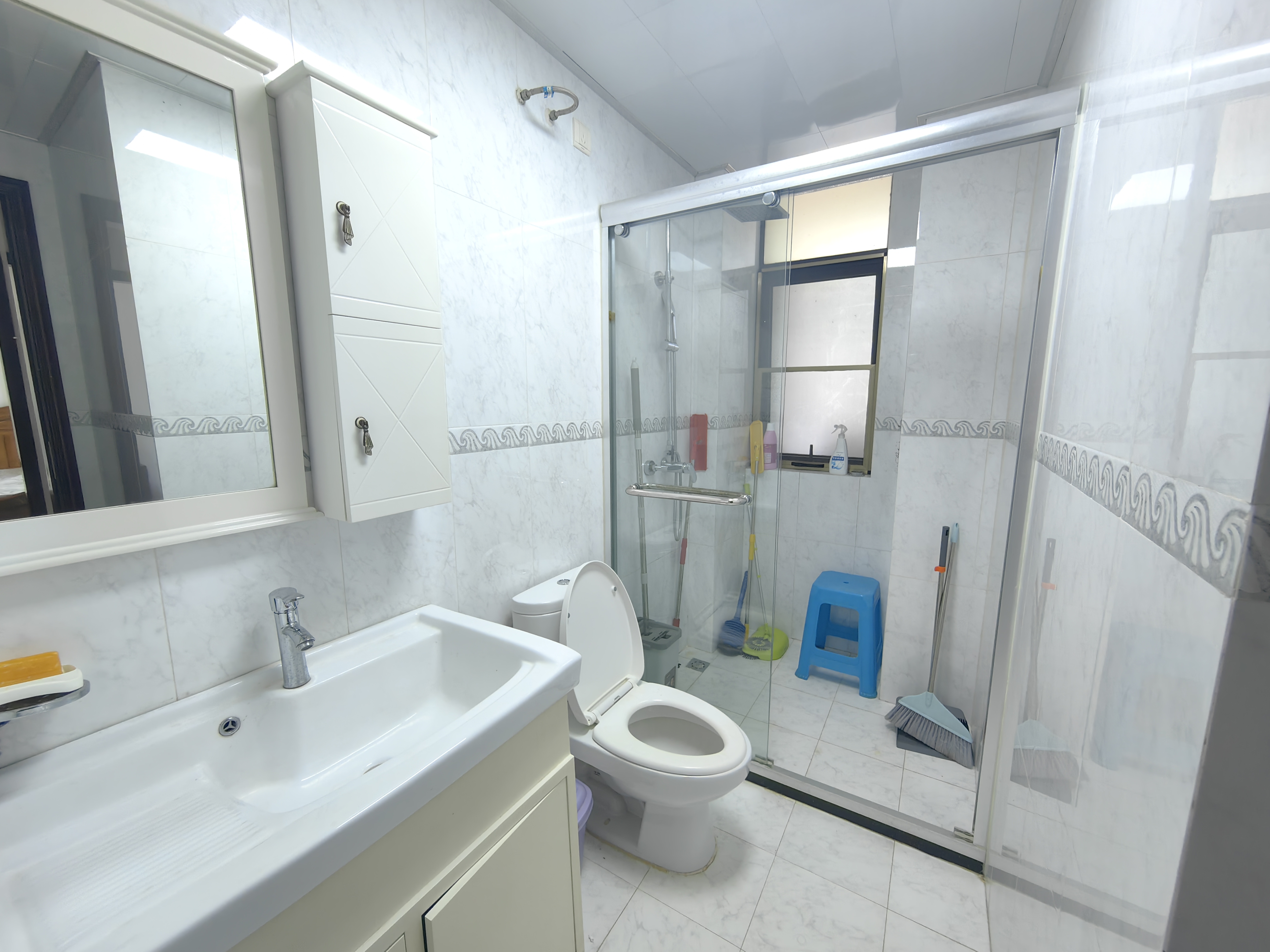 万科浪琴湾 7室2厅3卫 8500.0元/月 万科浪琴湾 7室2厅3卫 8500.0元/月室内图