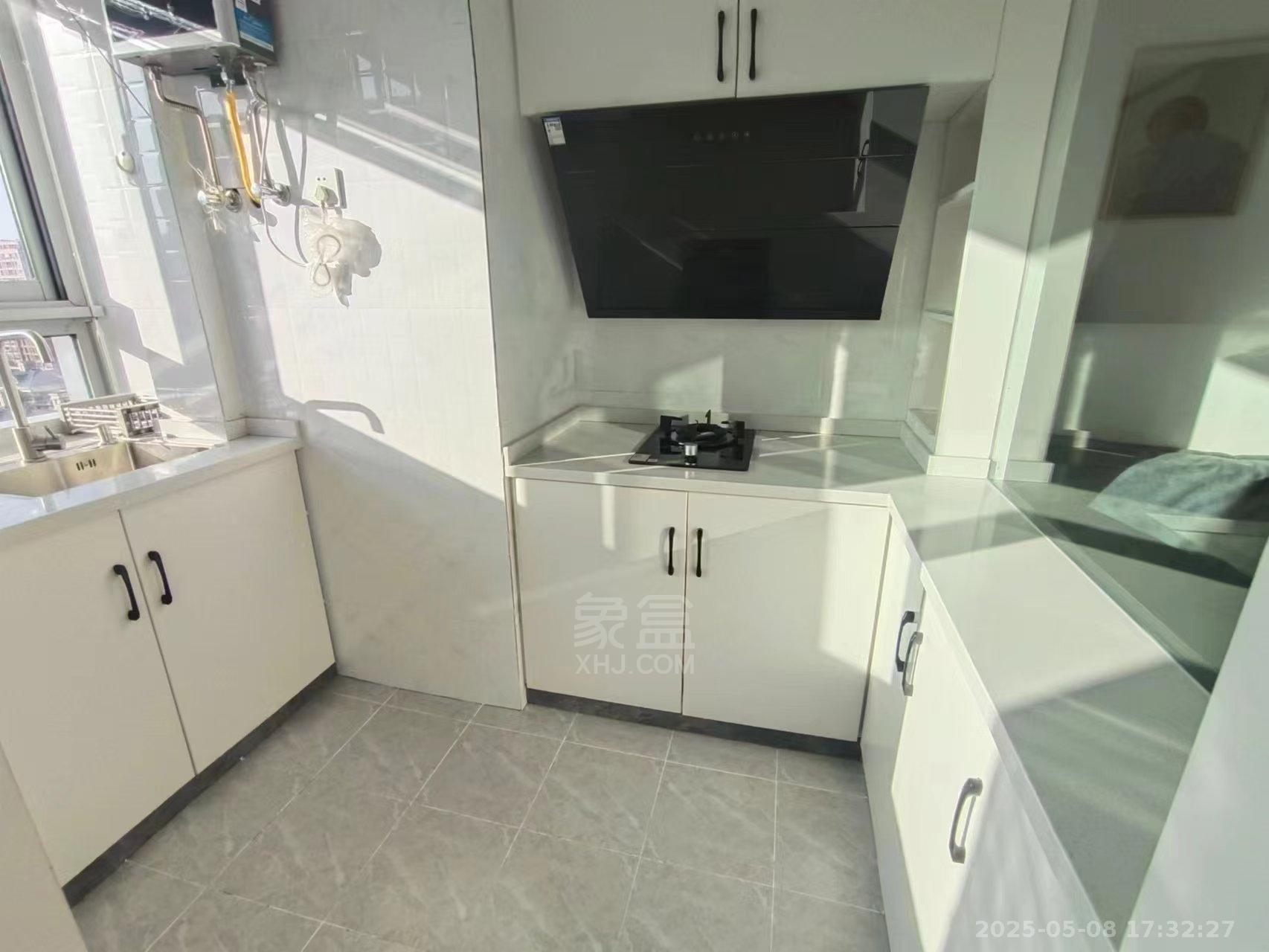 尚格广场 1室1厅1卫 1600.0元/月 尚格广场 1室1厅1卫 1600.0元/月室内图