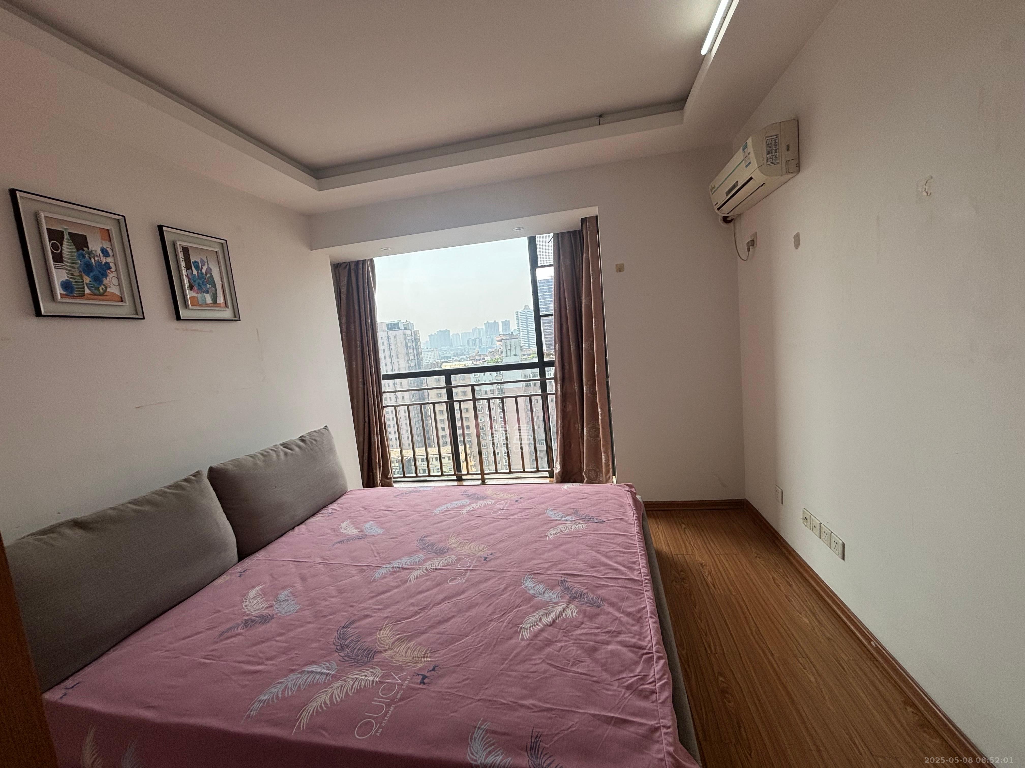 湘域中央  2室1厅1卫    3200.0元/月 湘域中央  2室1厅1卫    3200.0元/月室内图