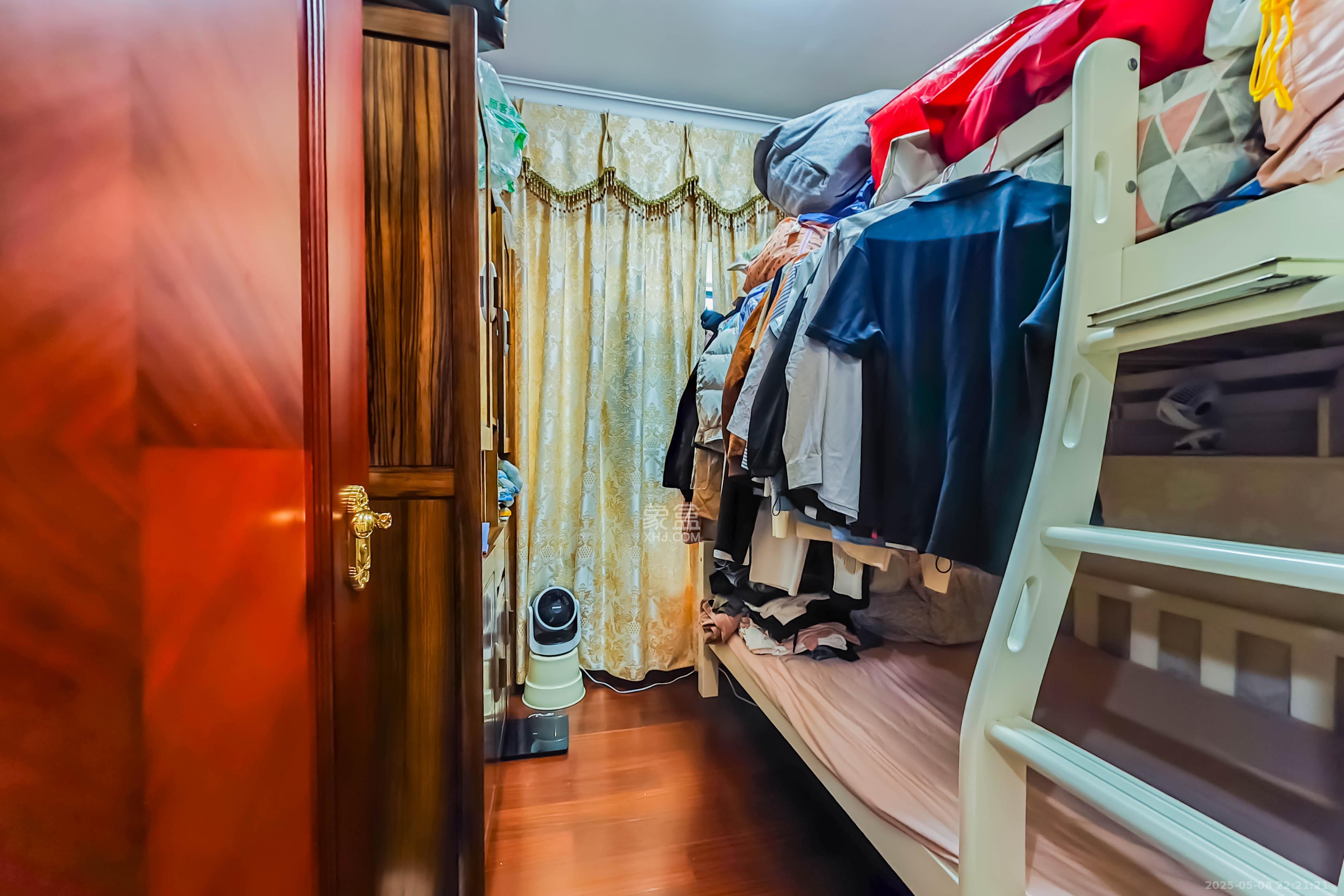 恒大绿洲  4室2厅2卫    145.0万 恒大绿洲  4室2厅2卫    145.0万卧室