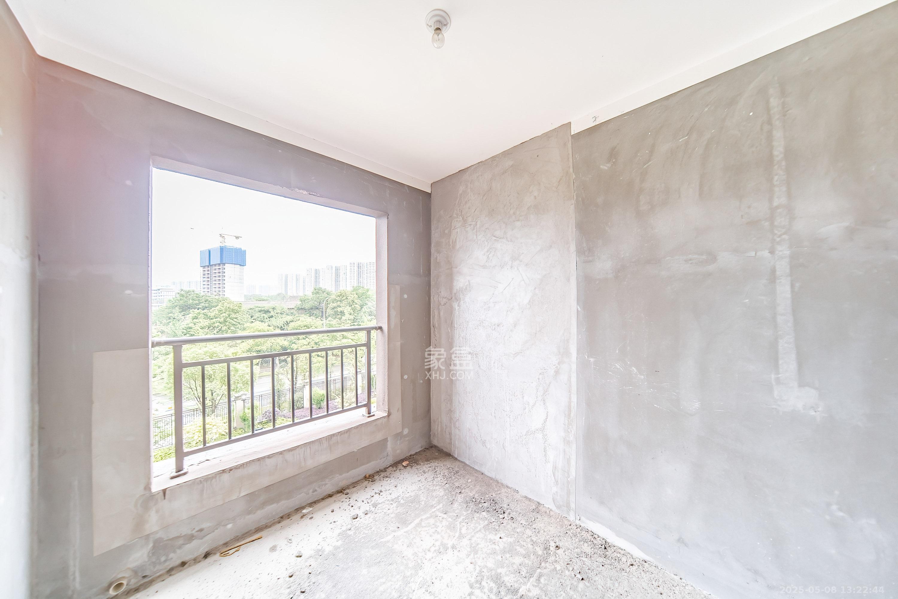 建发电建江山悦  4室2厅2卫   169.00万卧室