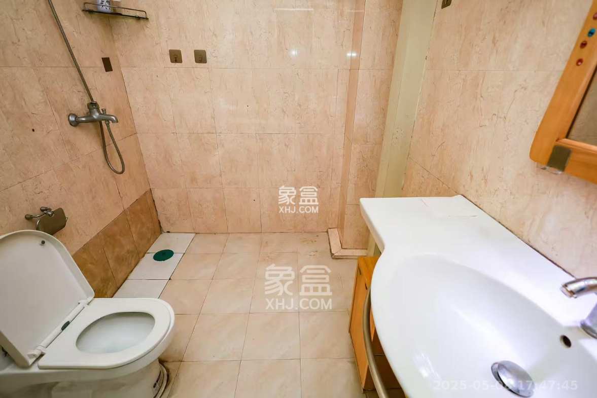 咸嘉新村悦峰园  3室2厅2卫    2600.0元/月 咸嘉新村悦峰园  3室2厅2卫    2600.0元/月室内图