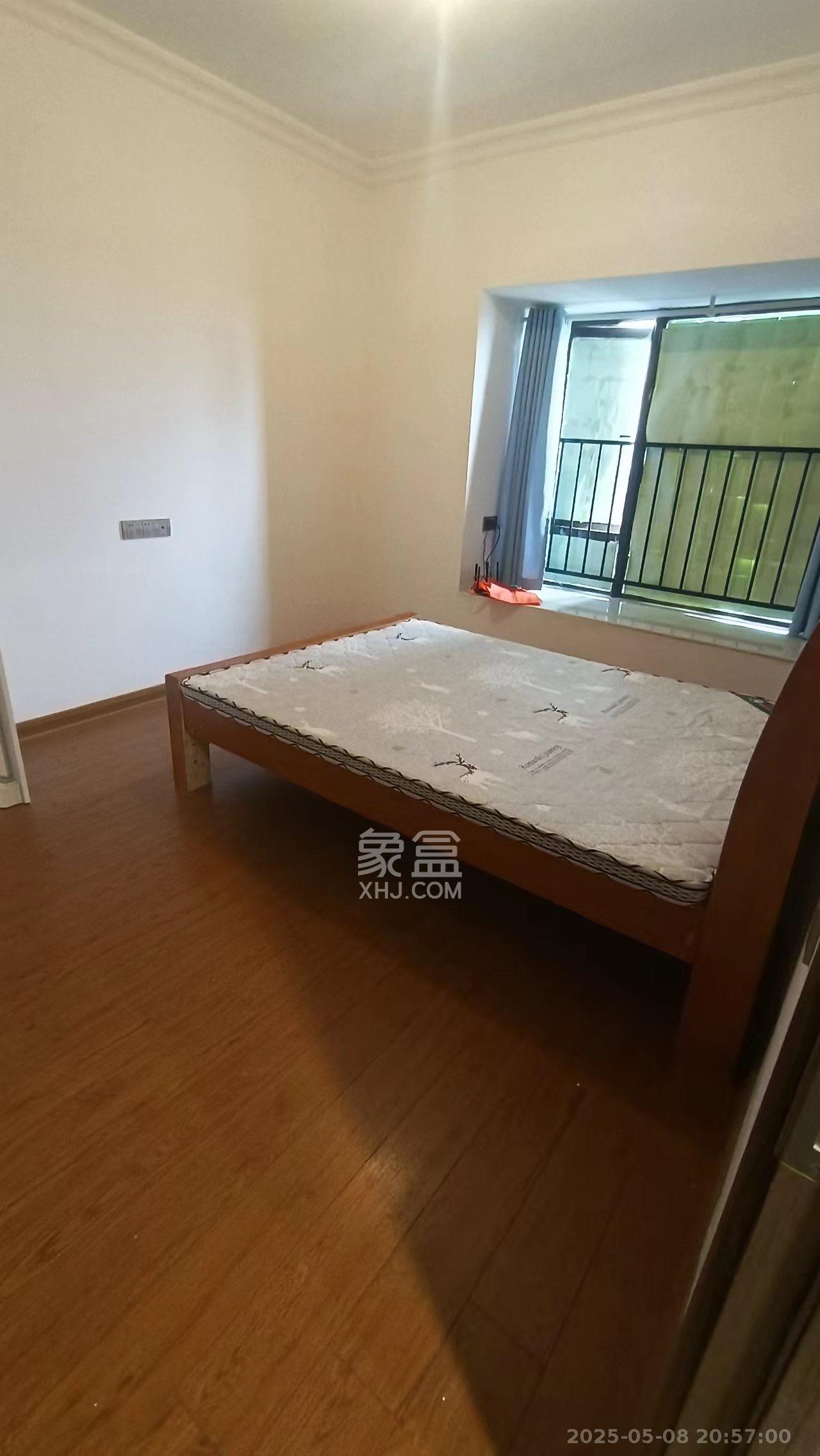 碧桂园星城首府 3室2厅1卫 2400.0元/月 碧桂园星城首府 3室2厅1卫 2400.0元/月室内图