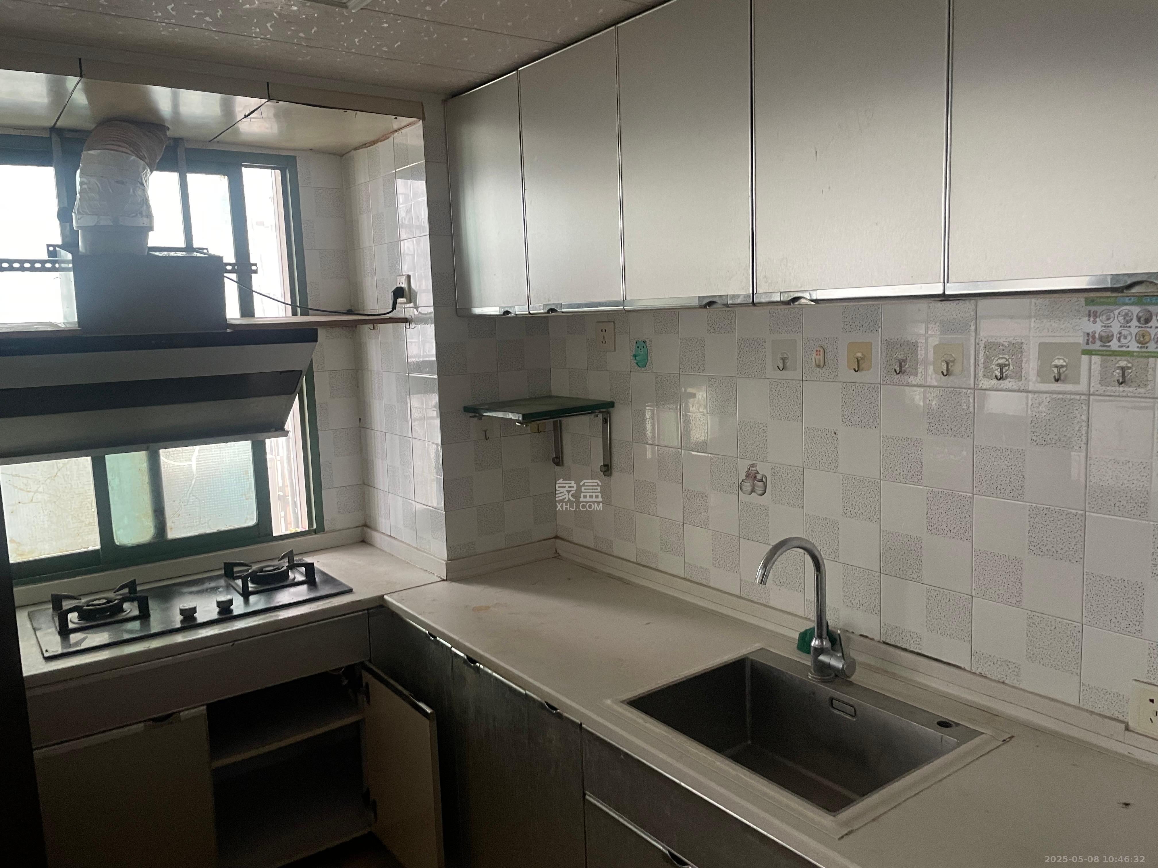 香格里嘉园 4室2厅2卫 4500.0元/月 香格里嘉园 4室2厅2卫 4500.0元/月室内图