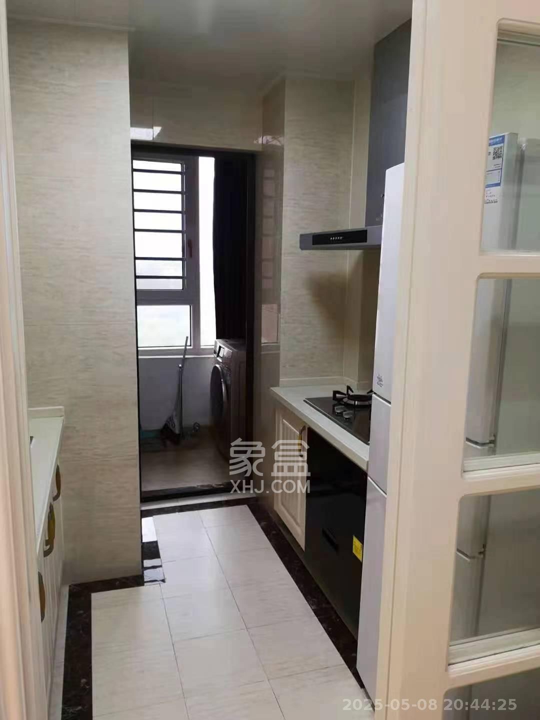 五江天街南区  2室2厅1卫   2600.00元/月室内图
