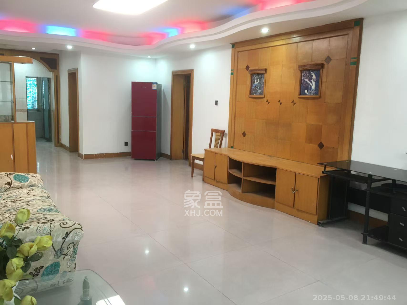 鑫天花园 2室2厅1卫 1690.0元/月 鑫天花园 2室2厅1卫 1690.0元/月室内图