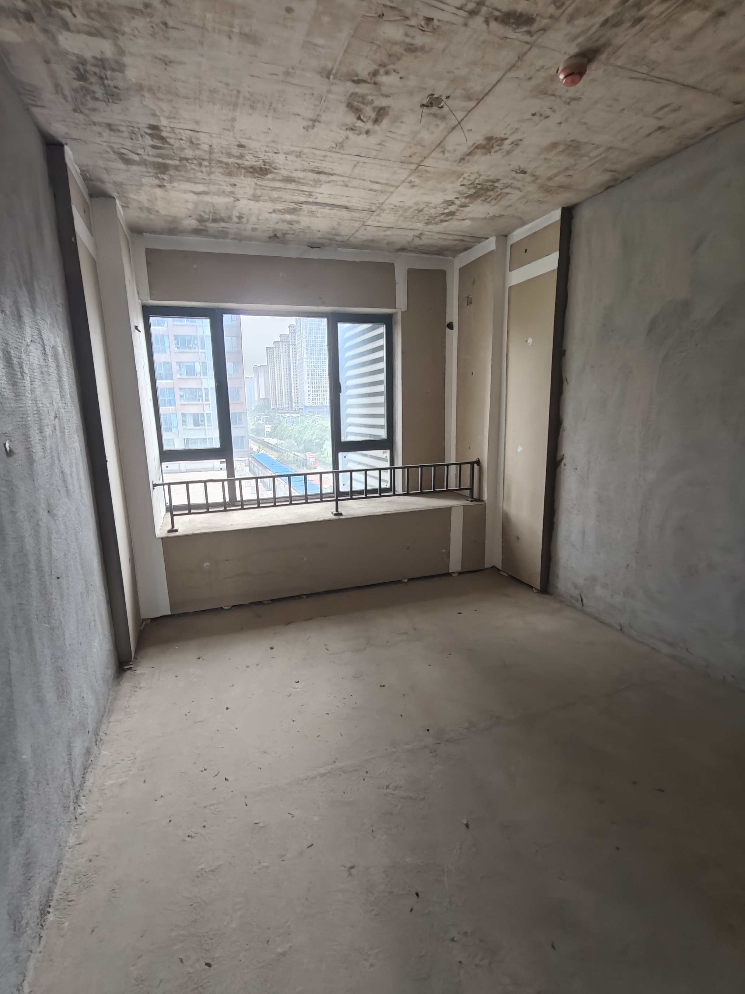 宁邦中心(二期公园里) 3室2厅2卫 75.8万 宁邦中心(二期公园里) 3室2厅2卫 75.8万客厅