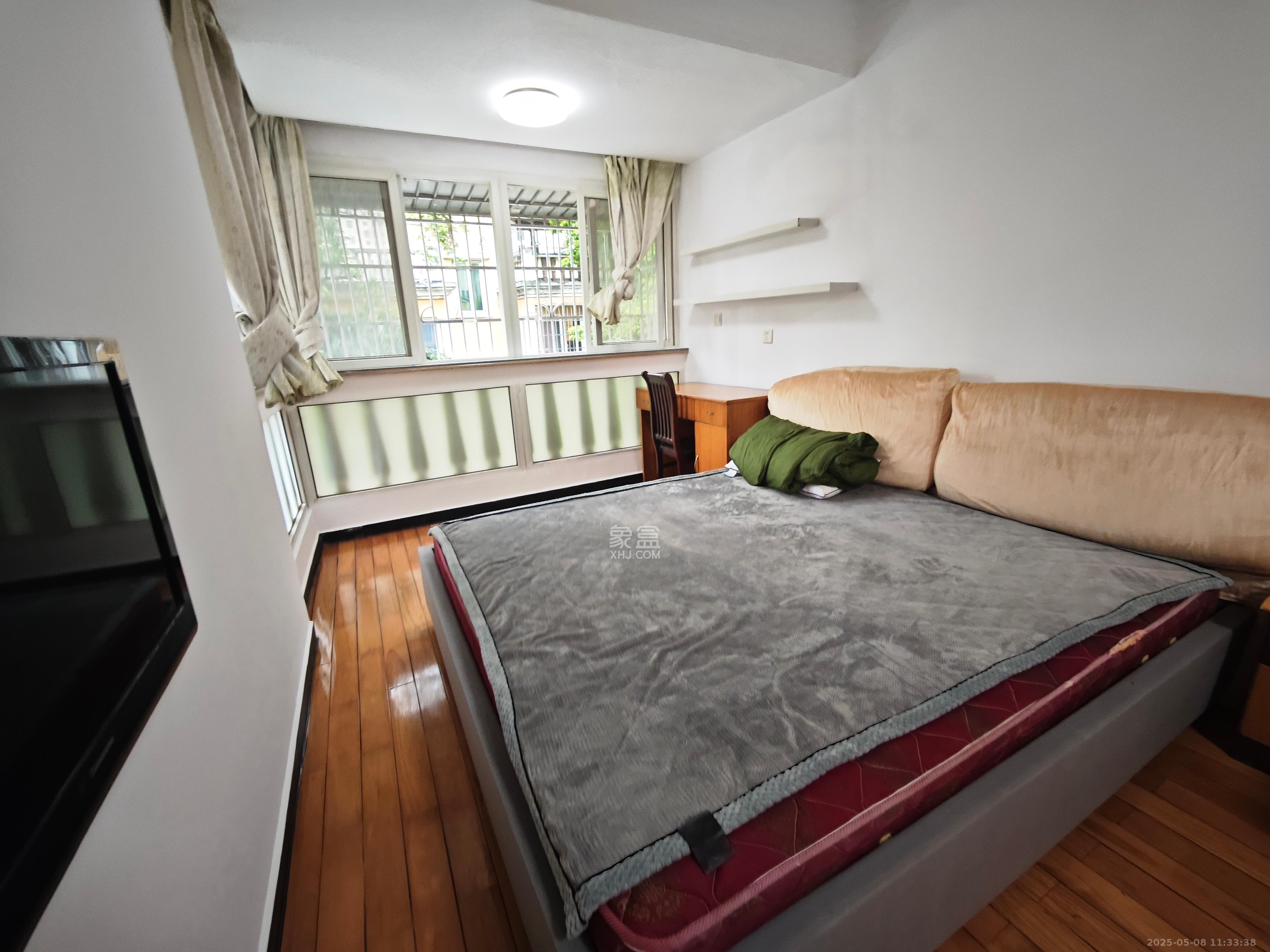 御景龙城 1室1厅1卫 1300.0元/月 御景龙城 1室1厅1卫 1300.0元/月室内图