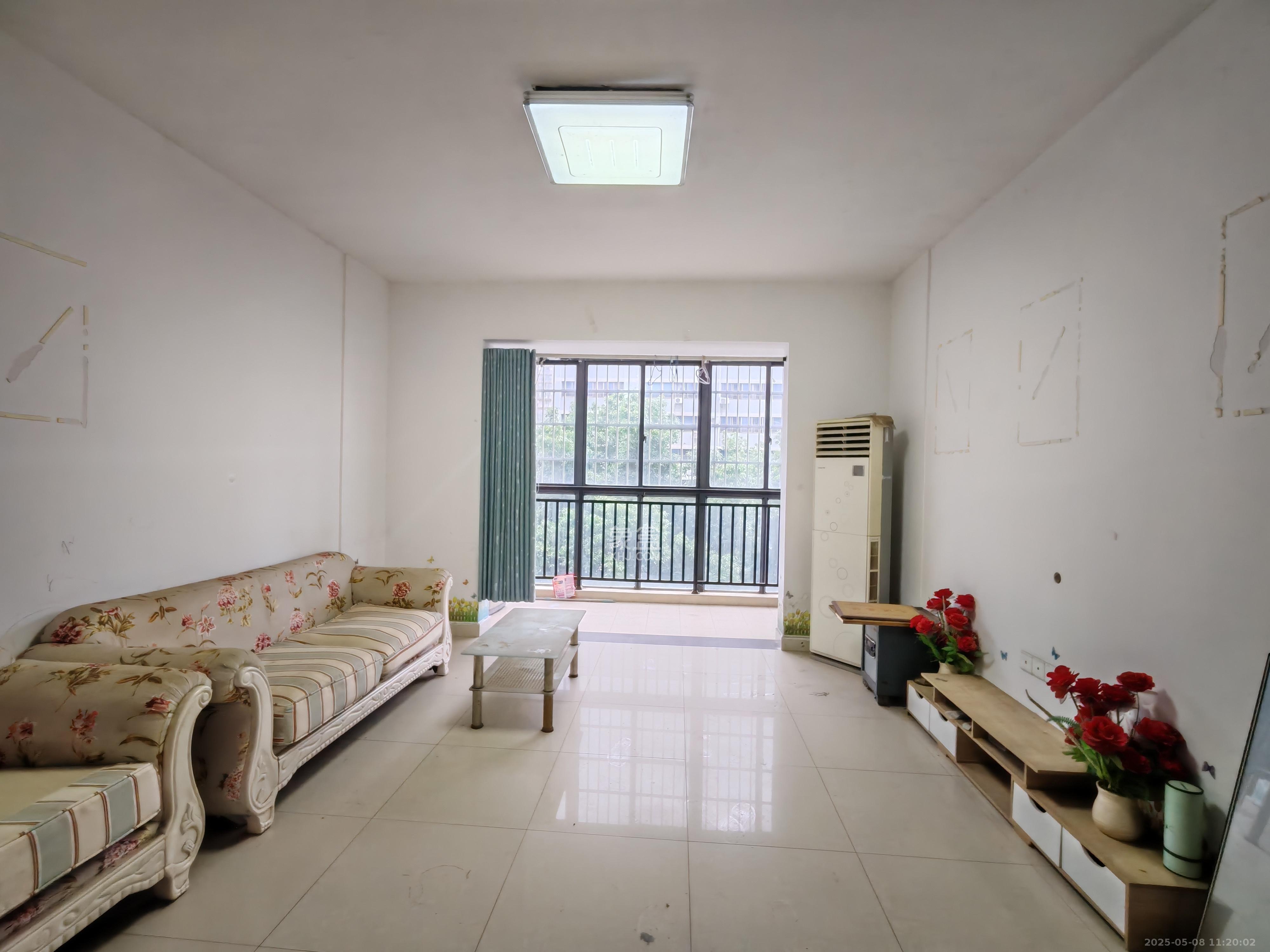 凯姆国际 3室2厅2卫 2000.0元/月 凯姆国际 3室2厅2卫 2000.0元/月室内图