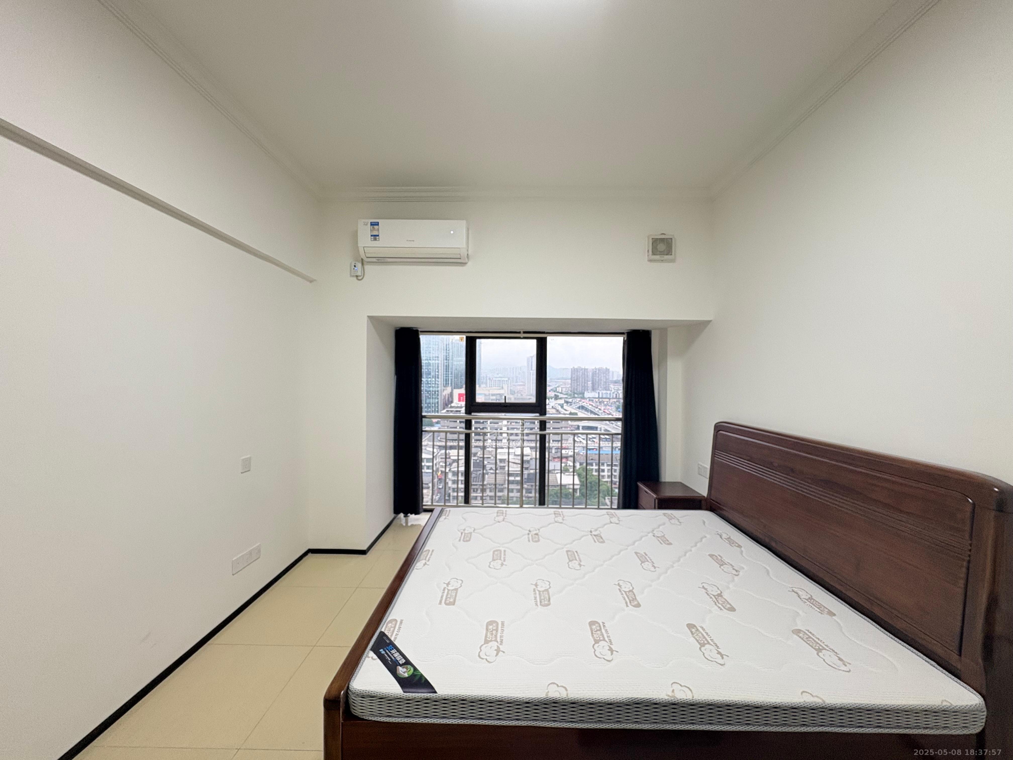达美D6区  1室1厅1卫   1600.00元/月
