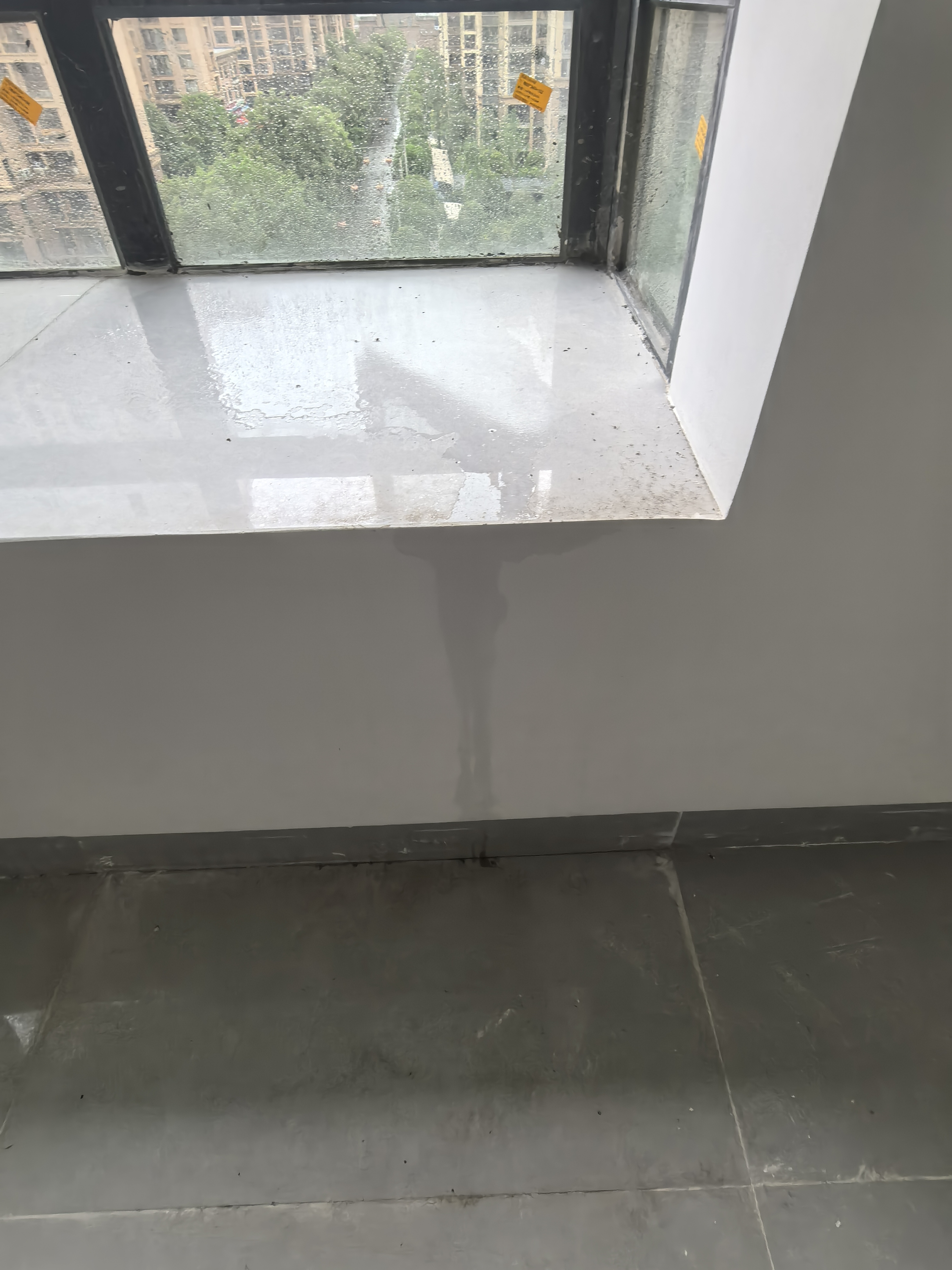 丽发新城  1室0厅0卫    2500.0元/月 丽发新城  1室0厅0卫    2500.0元/月户型图