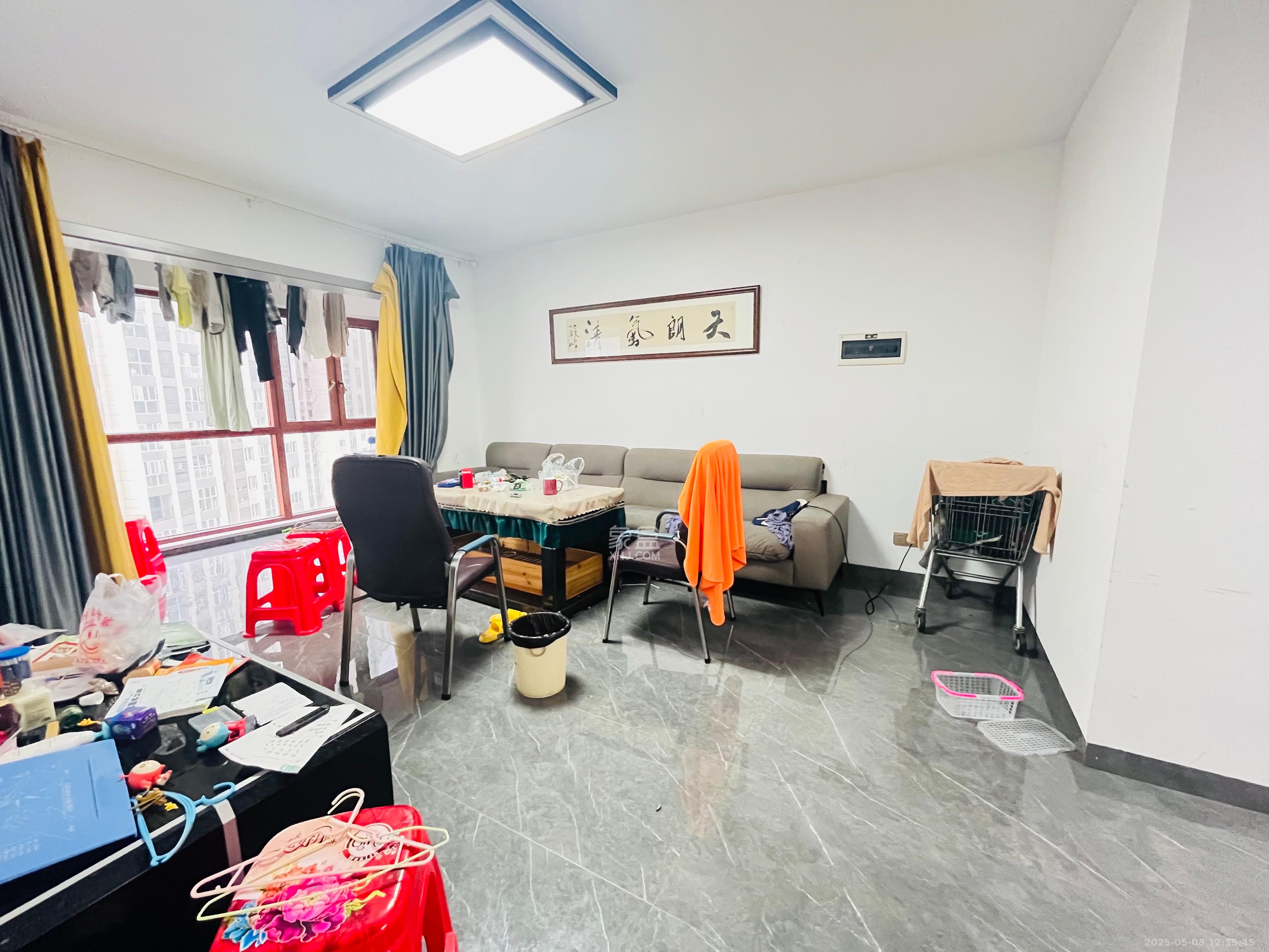 芙蓉别墅山庄（嘉湘华庭）  3室2厅2卫   3800.00元/月室内图