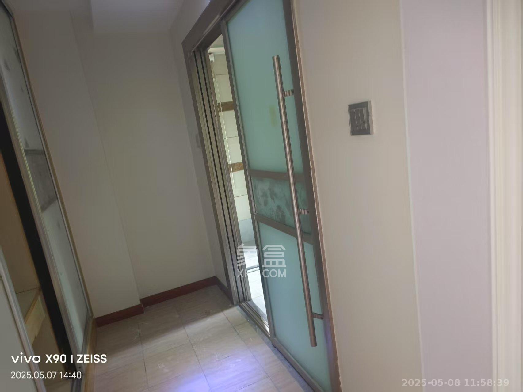 鹏基诺亚山林  3室2厅2卫    2800.0元/月室内图