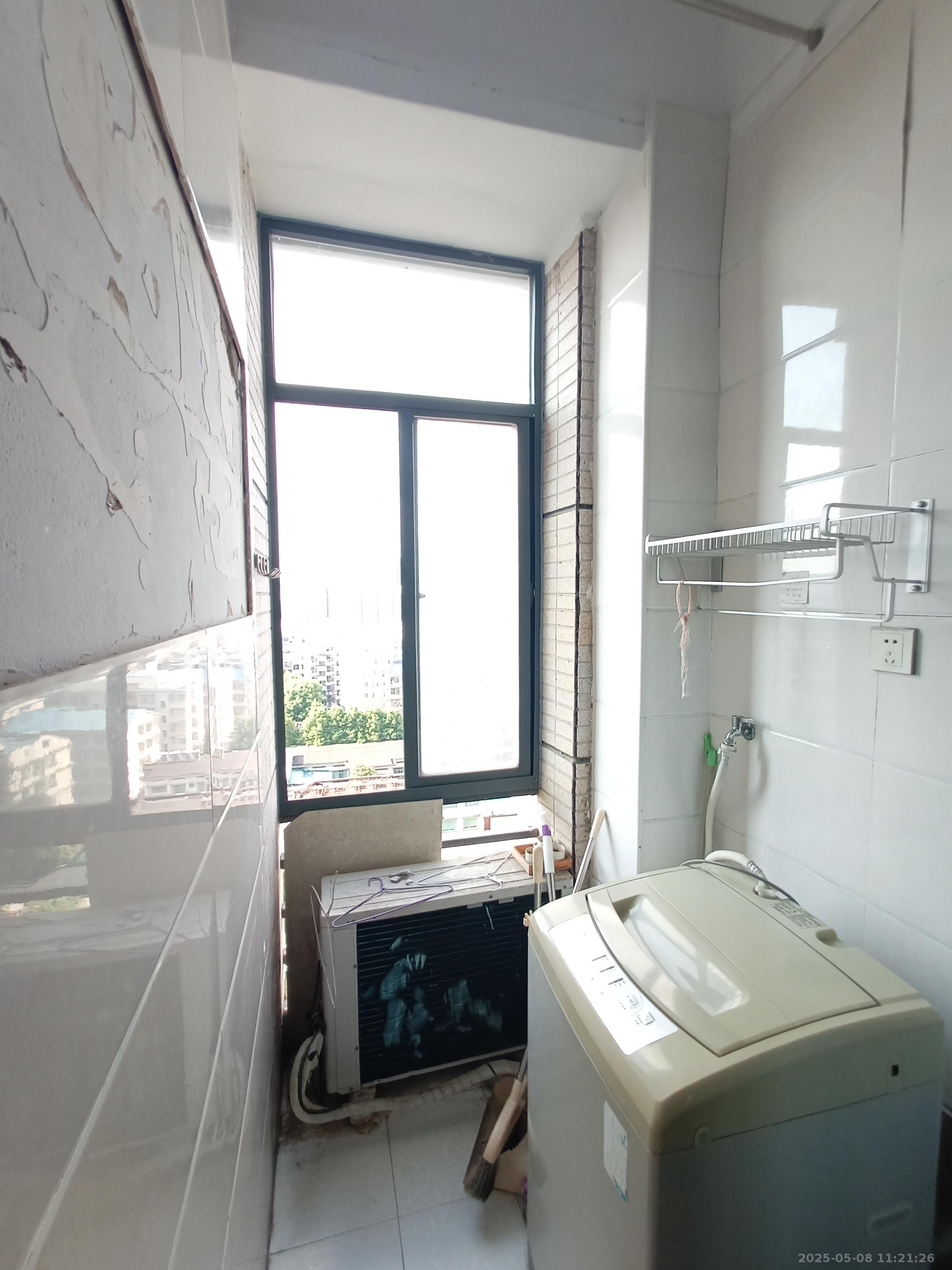 长房时代城  1室1厅1卫   1400.00元/月室内图