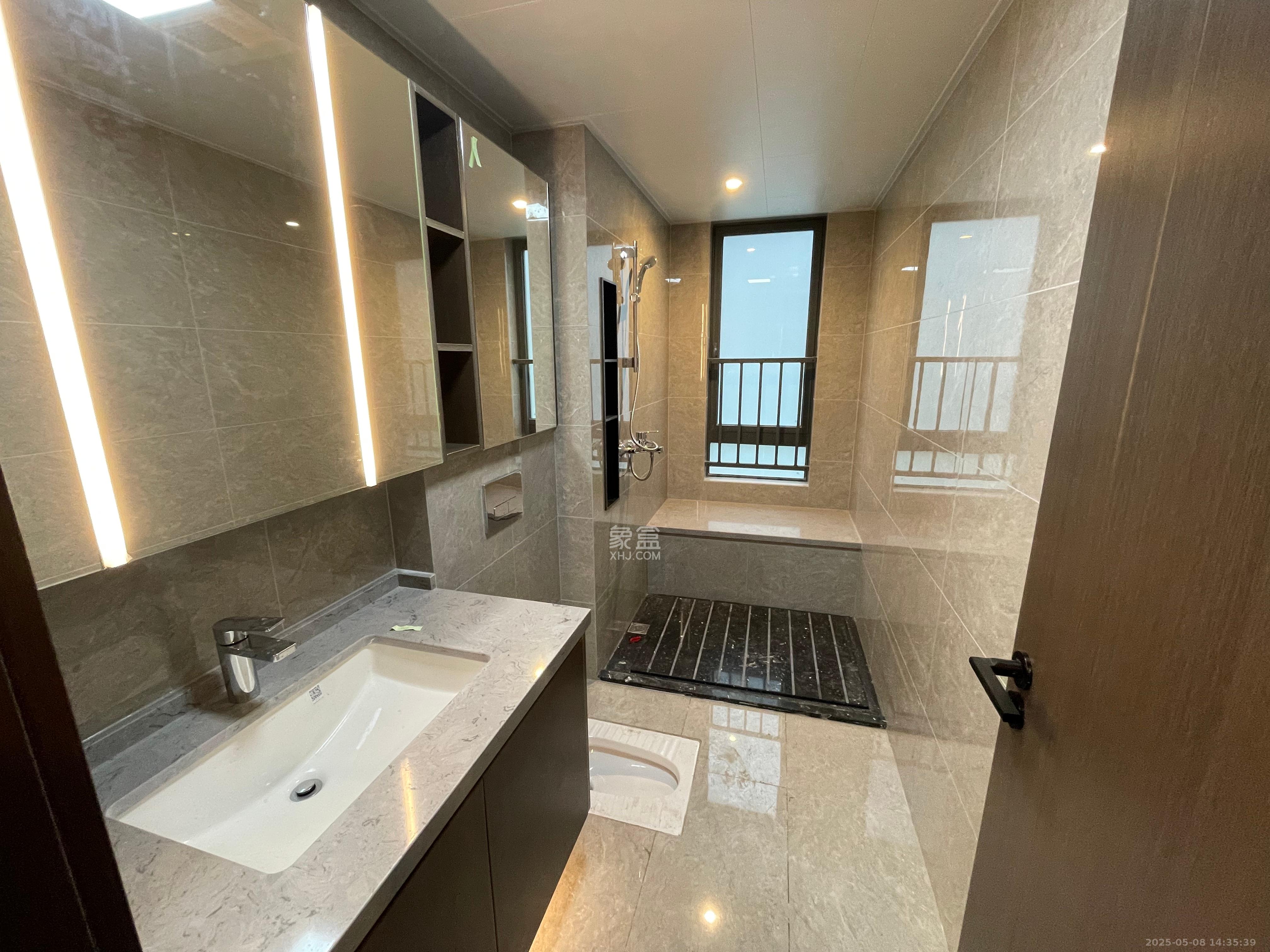 新城觀山印  4室2廳3衛(wèi)   3500.00元/月室內(nèi)圖