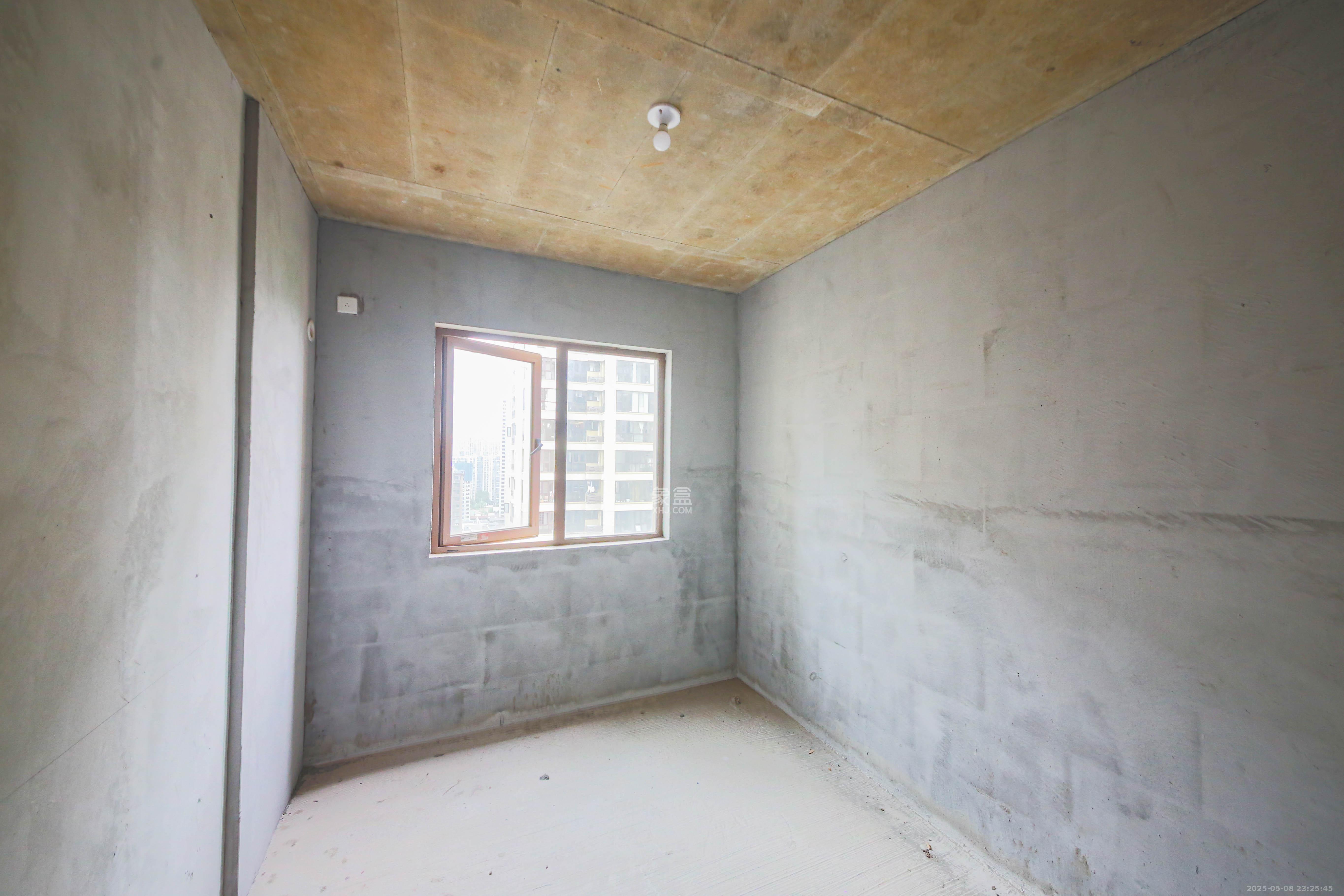 弘阳昕悦府 4室2厅2卫 135.0万 弘阳昕悦府 4室2厅2卫 135.0万卧室