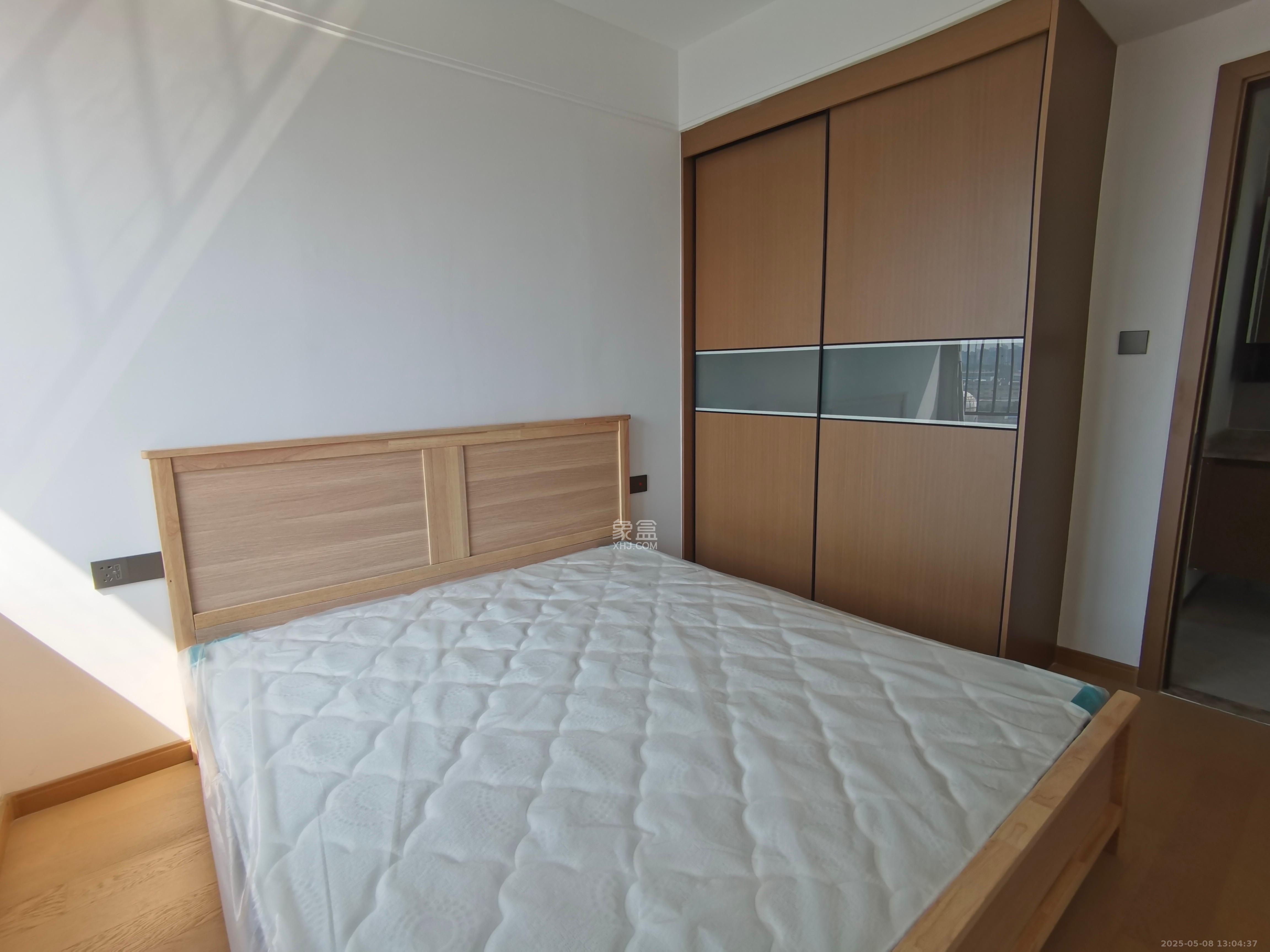 长房云西府一期  4室2厅1卫   2800.00元/月室内图
