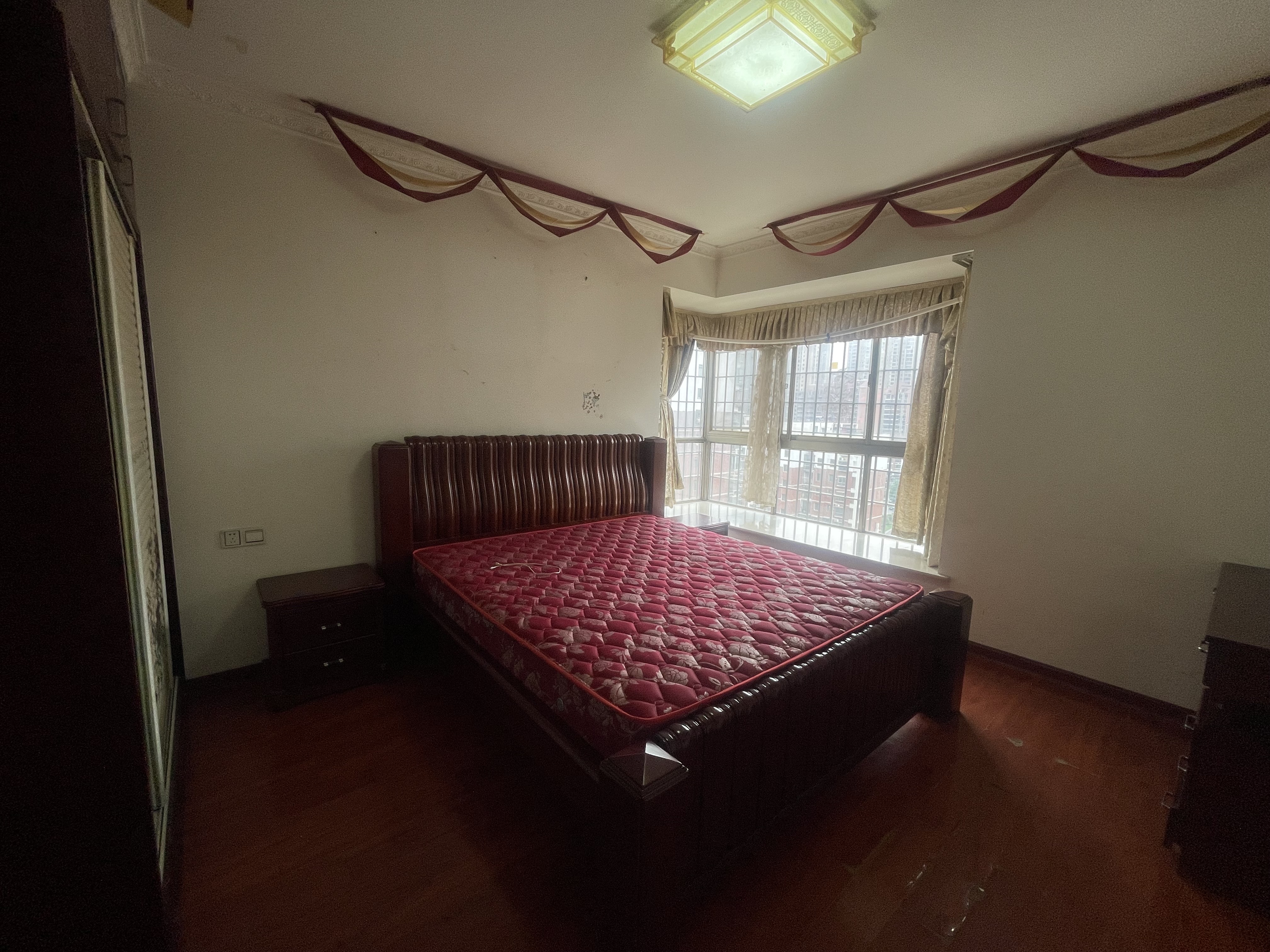 东方豪苑  1室0厅0卫    1500.0元/月室内图